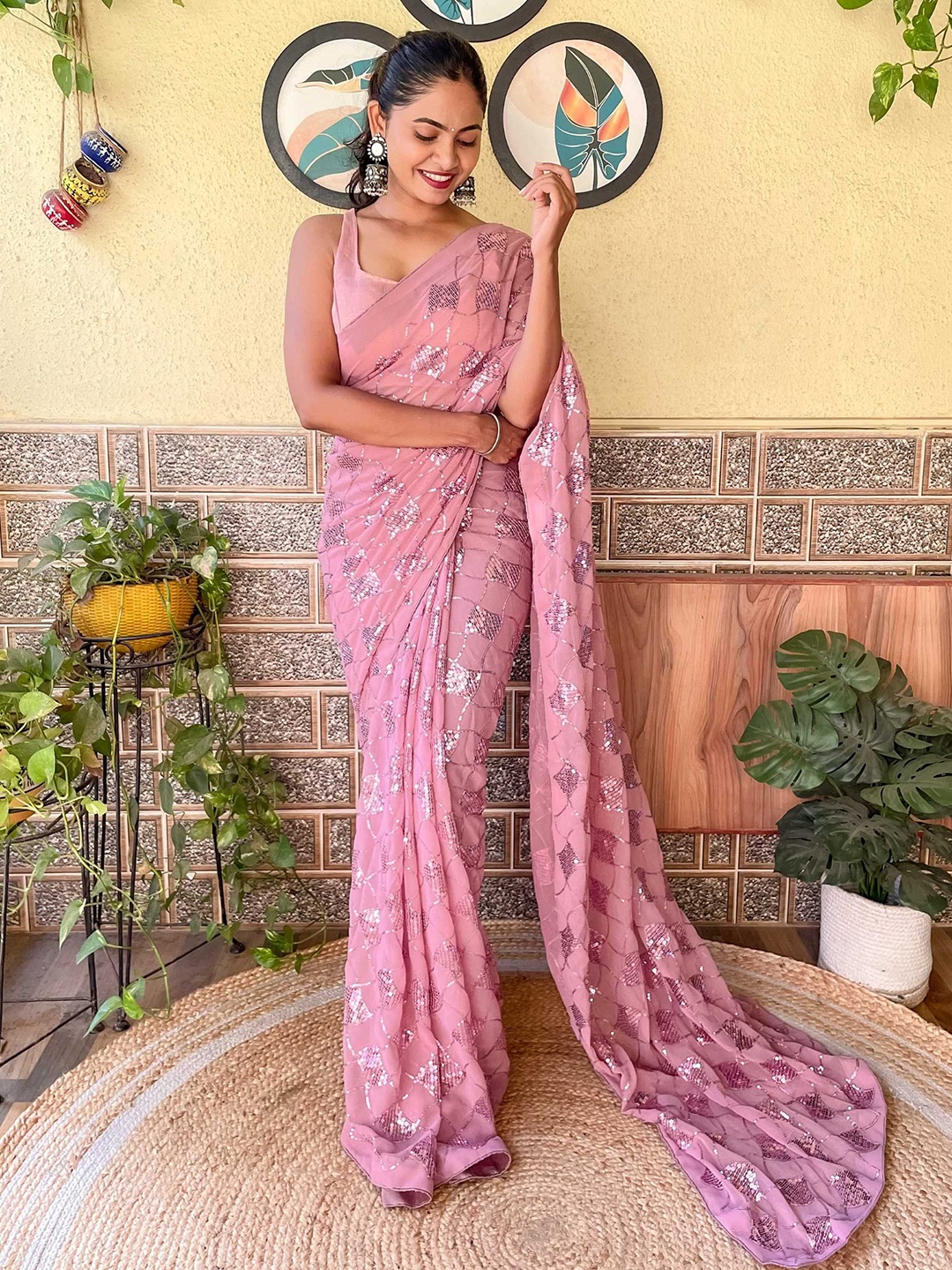 

Mitera Pink Embellished Sequinned Saree