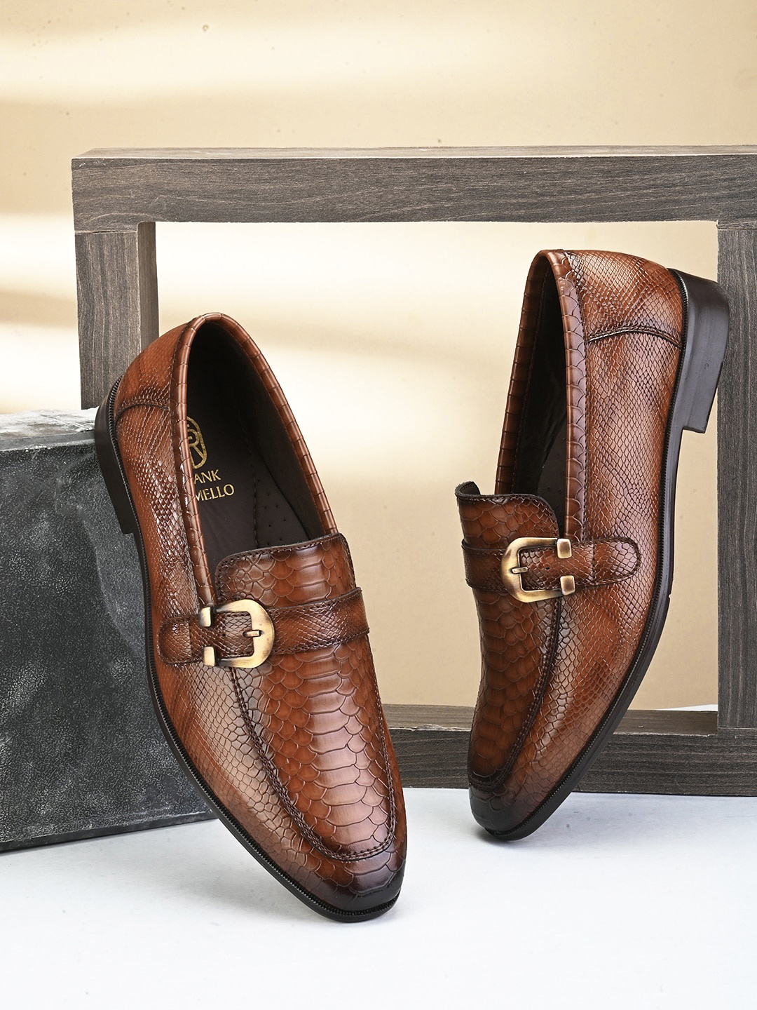 

FRANKROMELLO Men Textured Formal Loafers, Tan