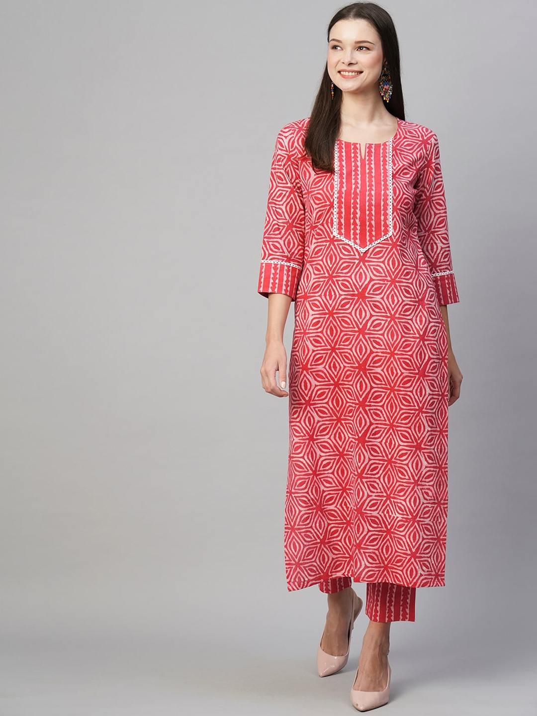 

KALINI Ethnic Motifs Printed Gotta Patti Regular Kurta with Trousers, Pink