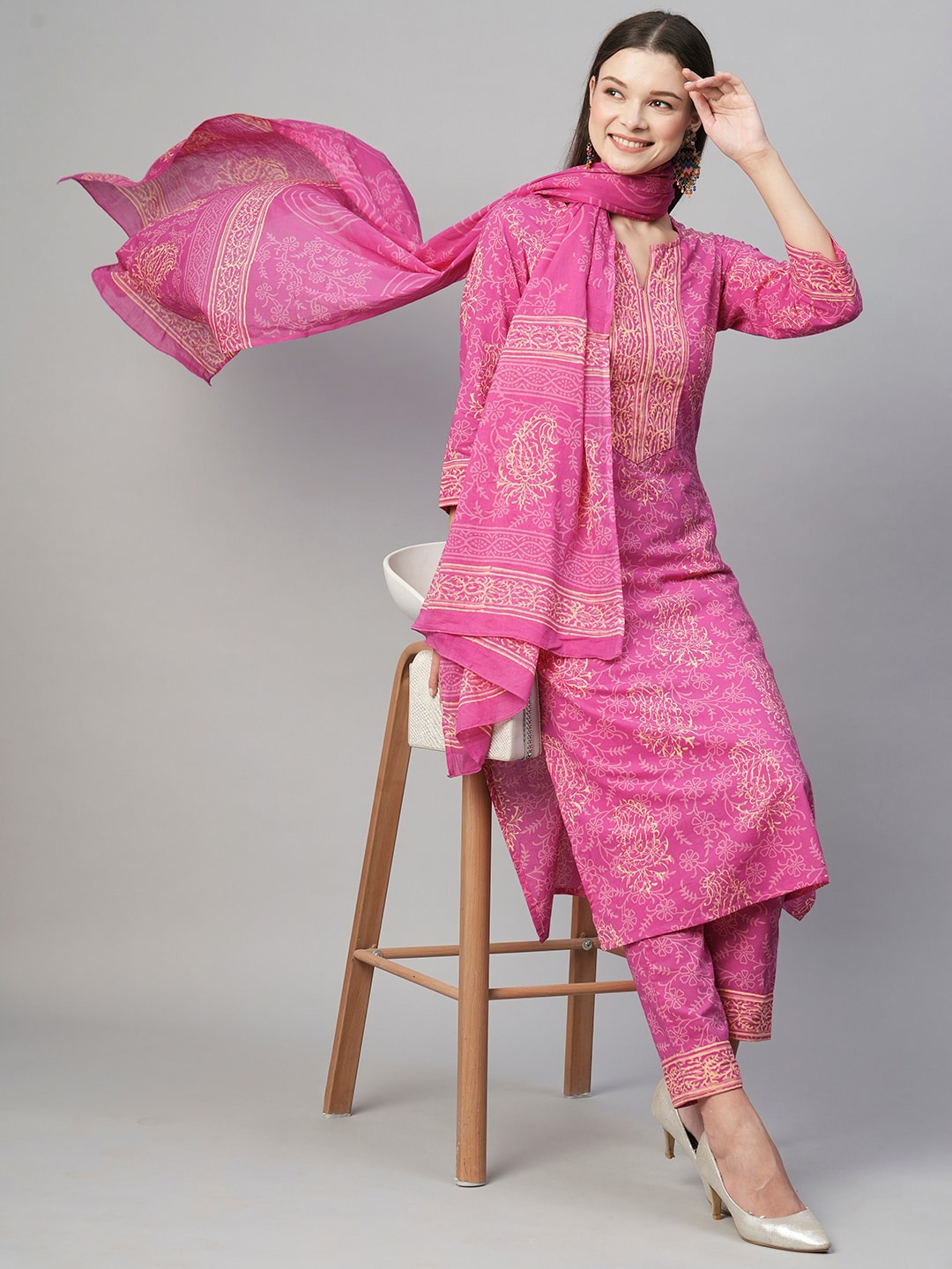 

KALINI Floral Printed Regular Kurta & Trousers With Dupatta, Pink