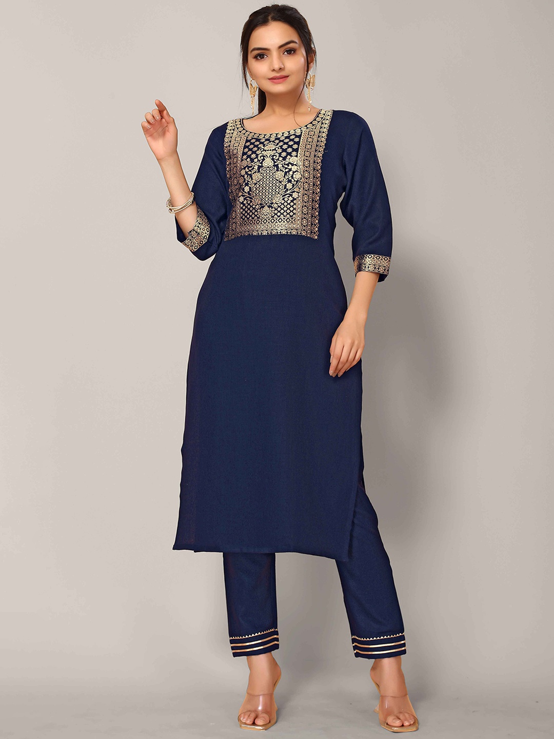 

Happy Design Ethnic Motifs Yoke Design Regular Kurta with Trousers, Navy blue