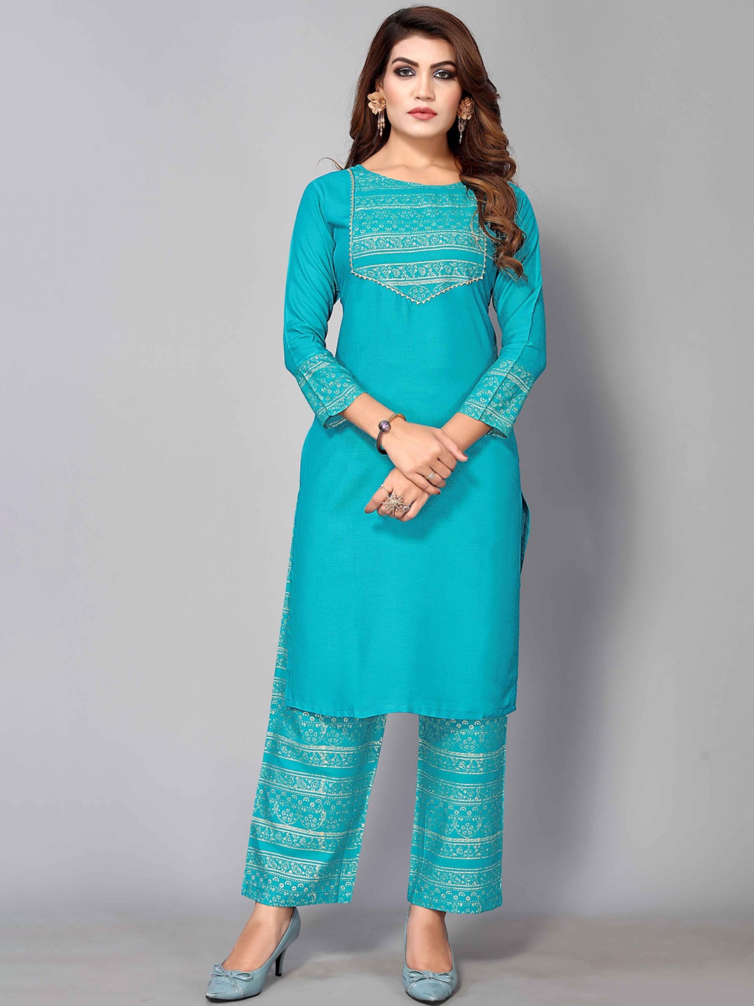 

Happy Design Floral Printed Regular Kurta with Palazzos, Turquoise blue
