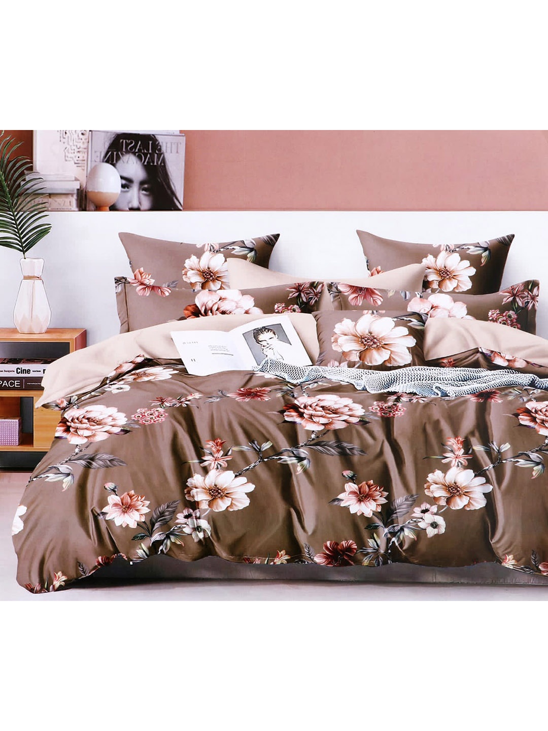 

Bajo's Brown & Cream-Coloured Floral 300 TC Cotton Queen Bedsheet with 2 Pillow Covers