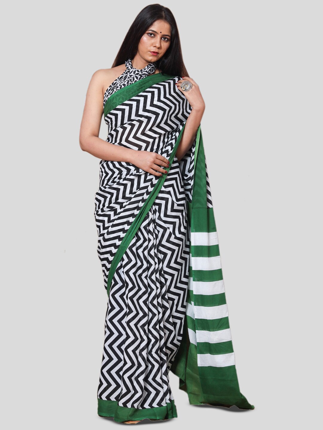 

BUTA BUTI Striped Pure Cotton Saree, Black
