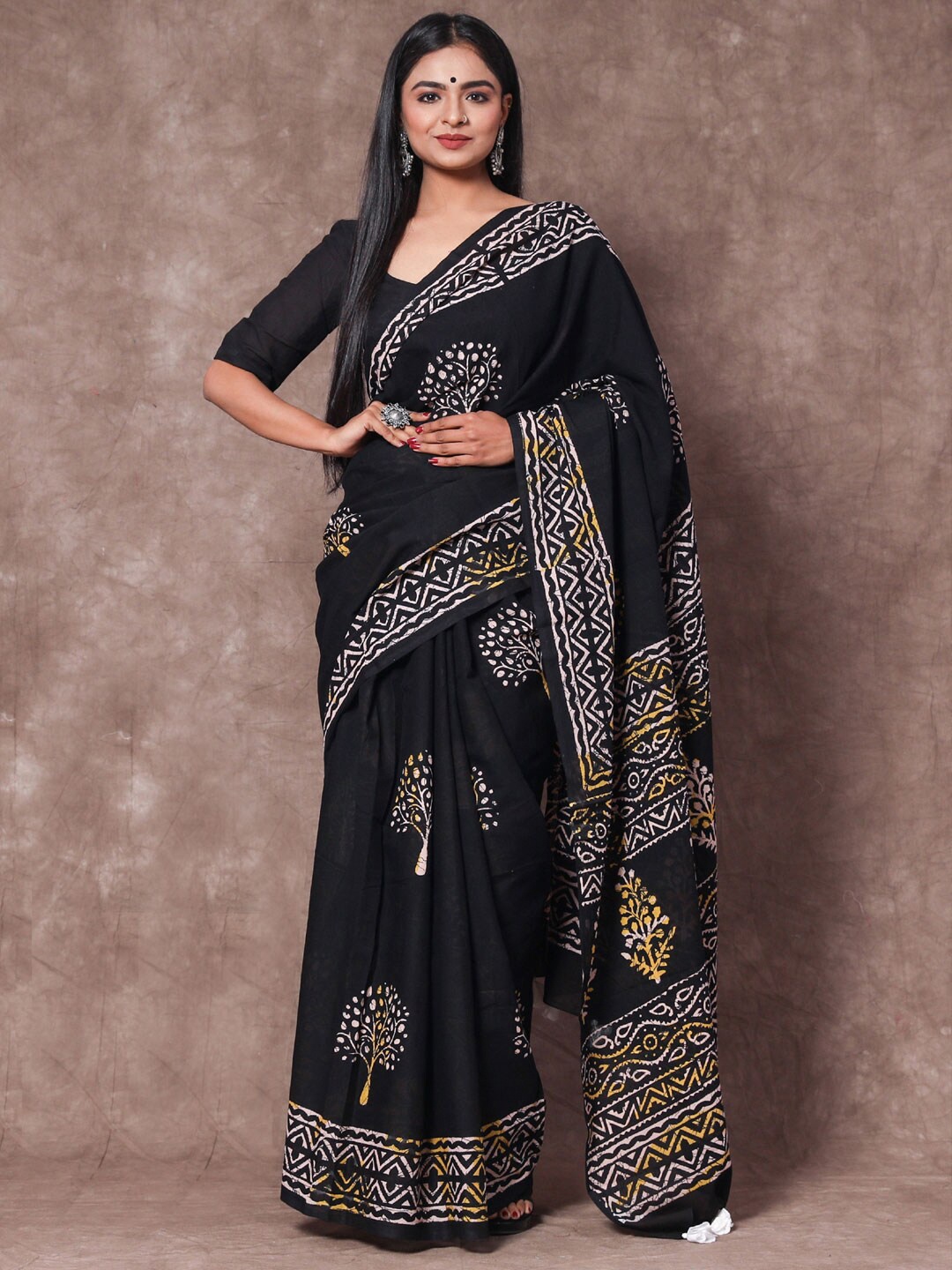 

BUTA BUTI Ethnic Motifs Printed Pure Cotton Saree, Black