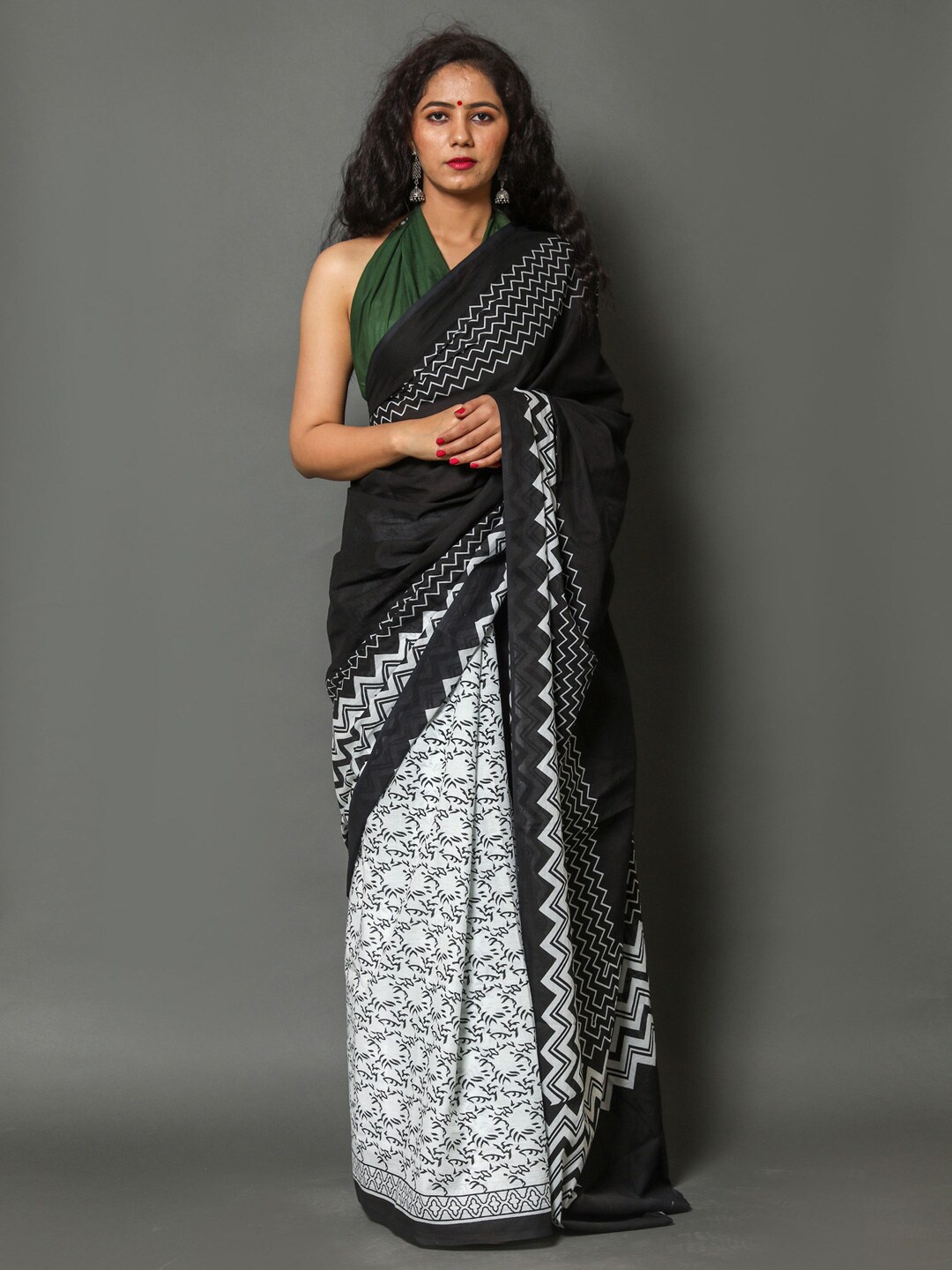 

BUTA BUTI Geometric Printed Pure Cotton Saree, Black