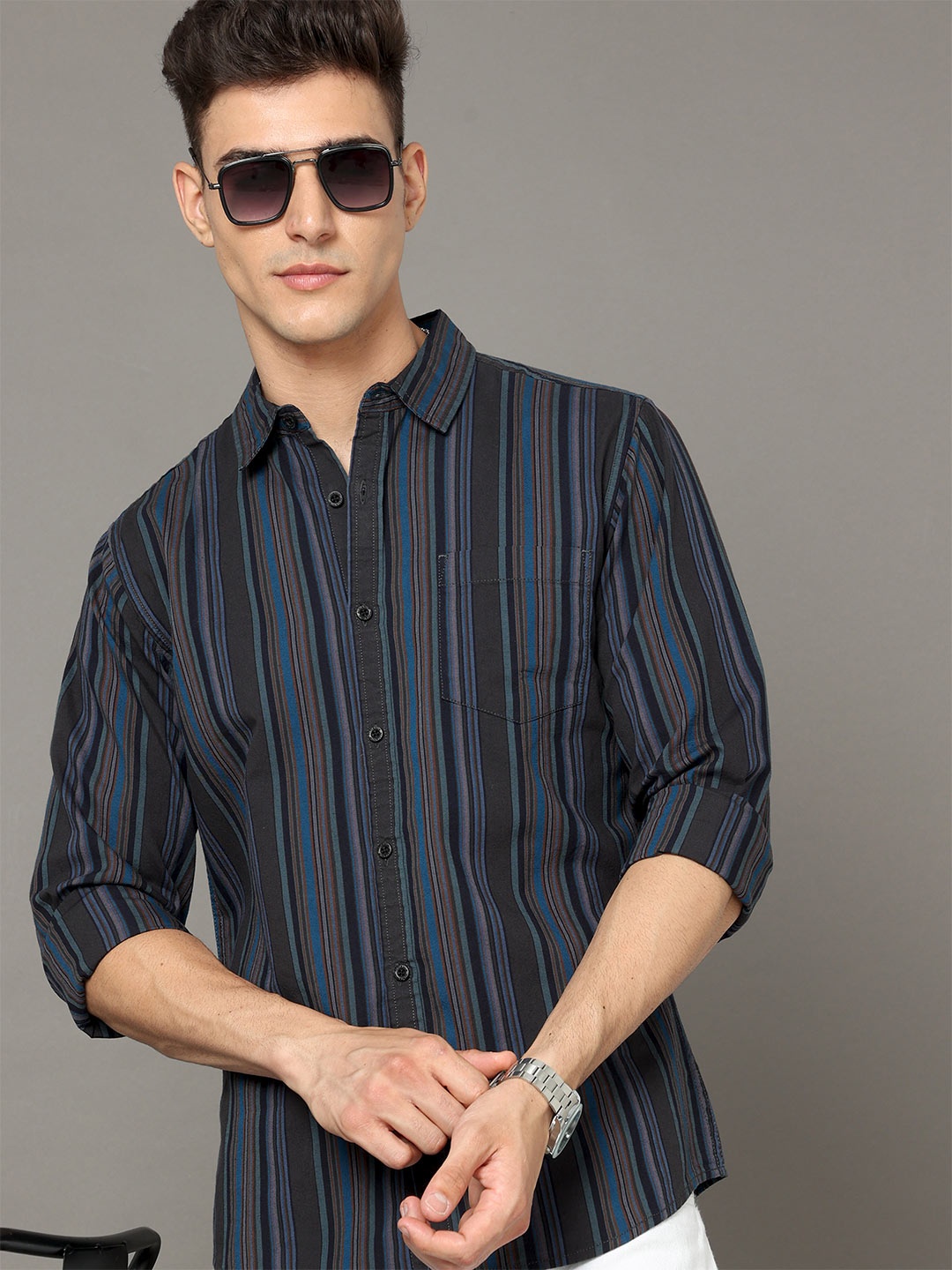 

HERE&NOW Charcoal & Blue Colour Vertical Striped Slim Fit Cotton Casual Shirt