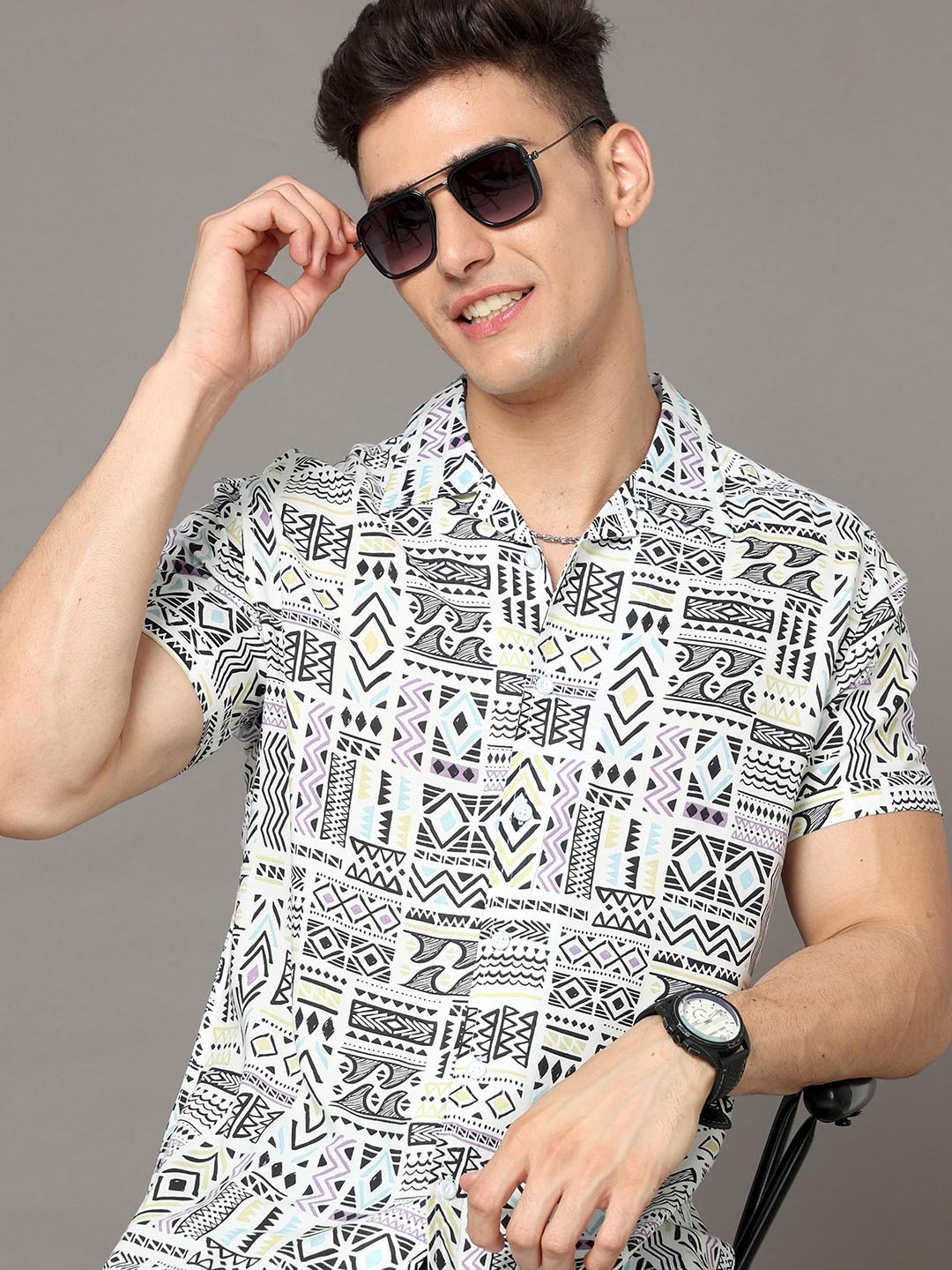 

HERE&NOW White And Black Slim Fit Abstract Printed Cotton Casual Shirt, Off white