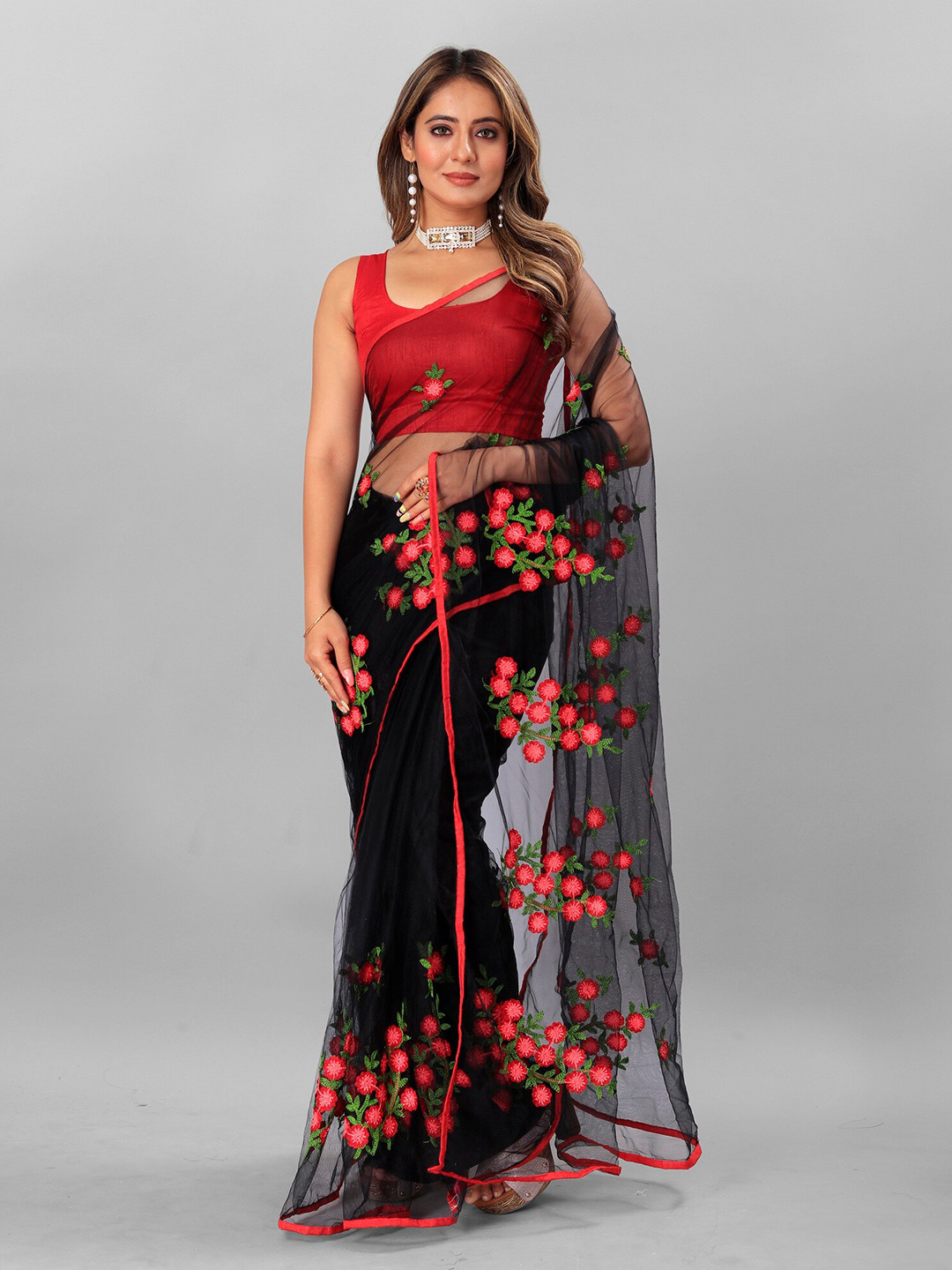 

APNISHA Floral Embroidered Saree, Black