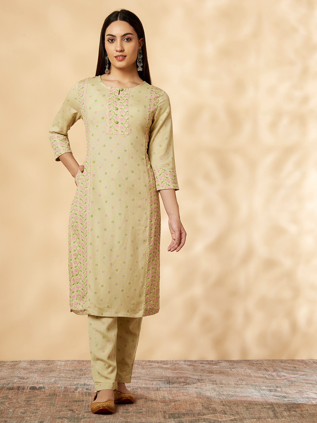

IMARA Floral Printed Regular Kurta with Trousers, Beige