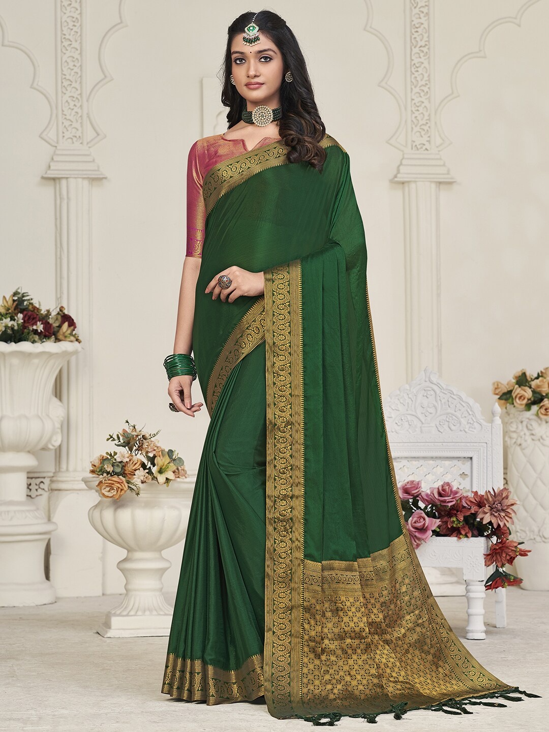 

Mitera Green & Gold-Toned Zari Banarasi Saree