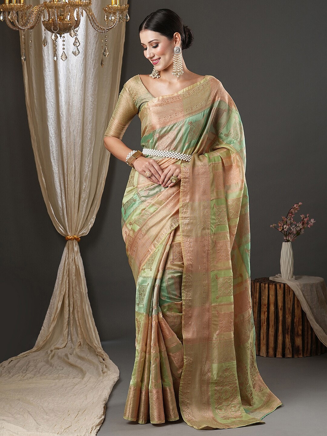 

Saree mall Green & Gold-Toned Woven Design Zari Organza Banarasi Saree