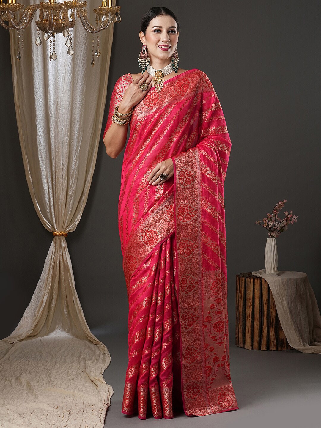 

Saree mall Pink & Gold-Toned Woven Design Zari Organza Banarasi Saree