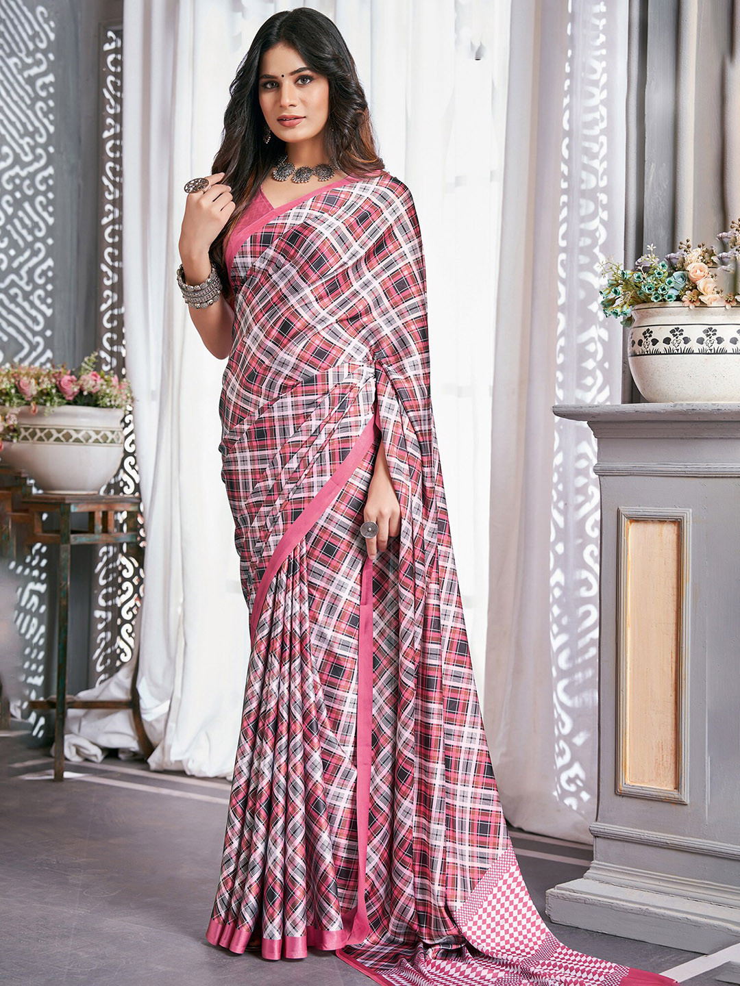 

Saree mall Pink & Black Checked Block Printed Sarees