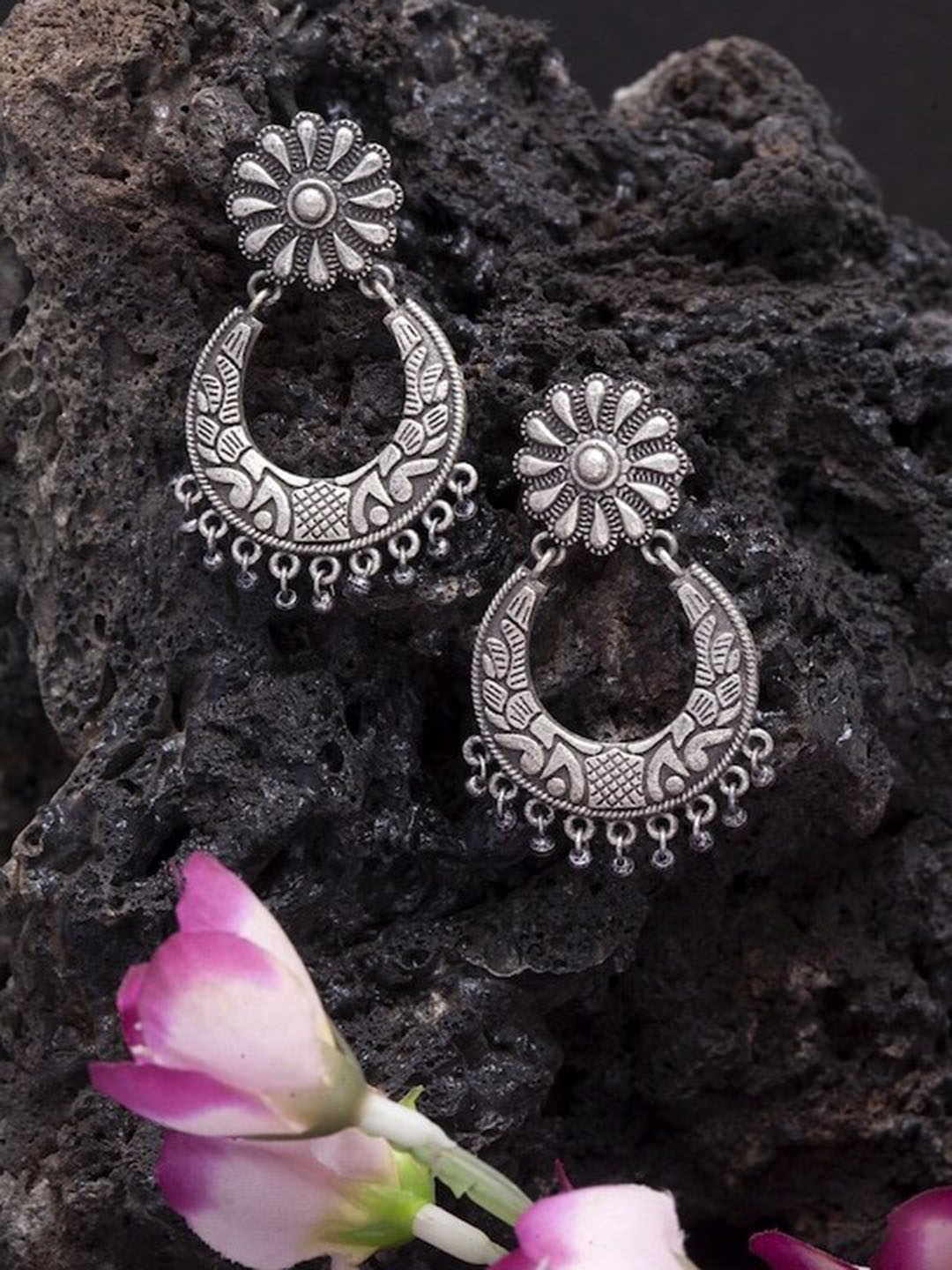 

Infuzze Silver-Plated Contemporary Chandbalis Earrings
