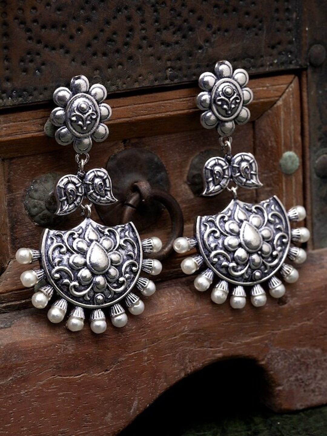 

Infuzze Brass-Plated Contemporary Drop Earrings, Silver