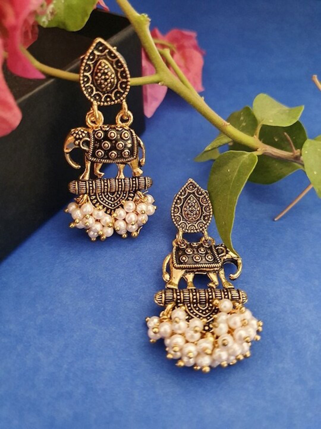 

Infuzze Gold-Plated Elephant Shaped Drop Earrings
