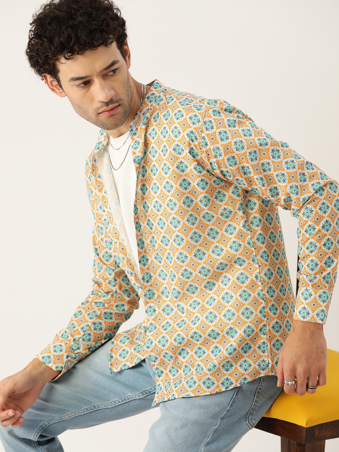 

Kook N Keech Men Relaxed Opaque Printed Casual Shirt, Orange