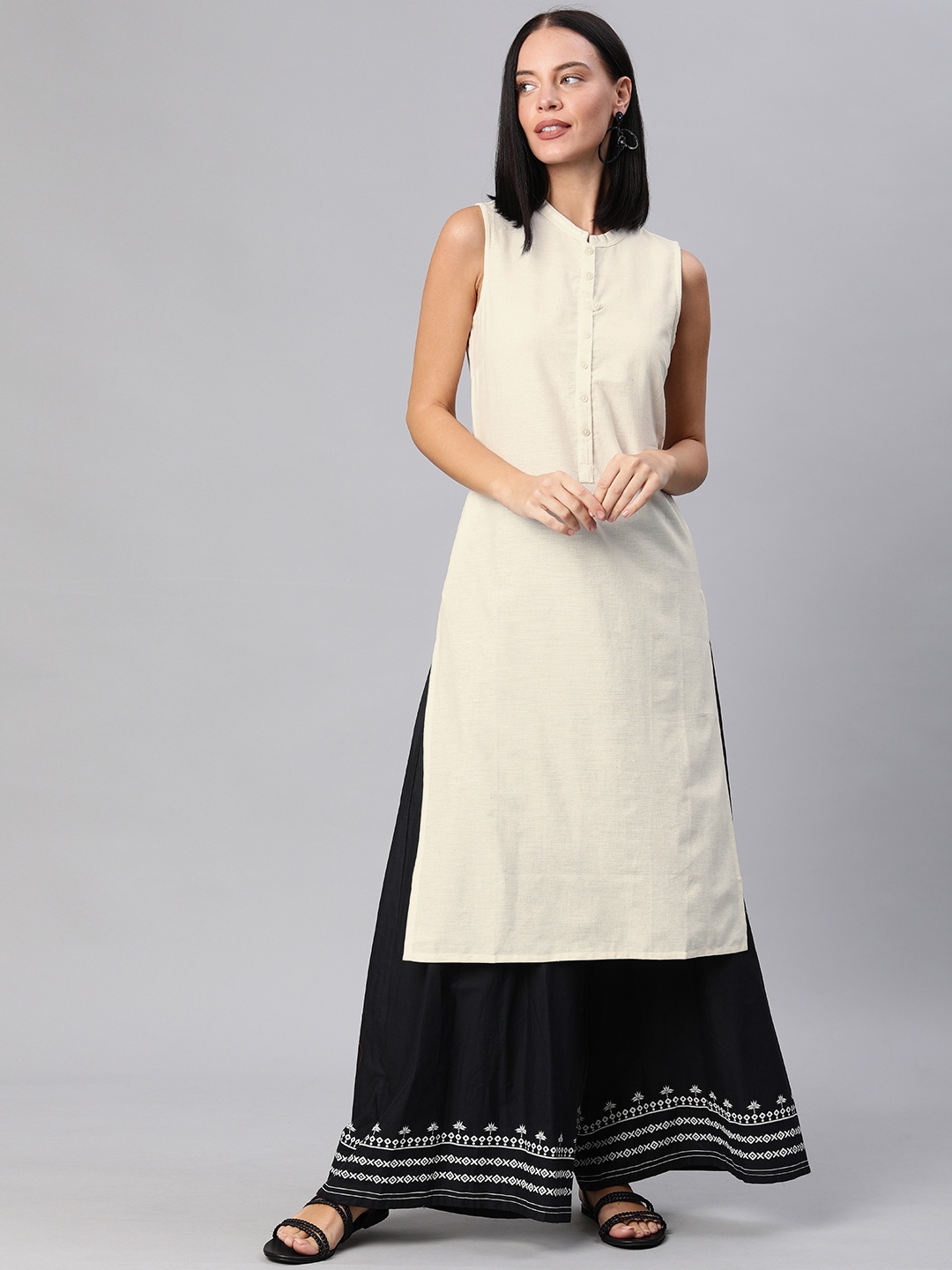 

AURELIA Women Off-White Solid Straight Kurta