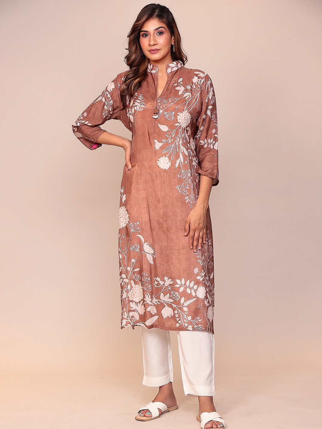

ZARI Floral Printed Kurta, Brown