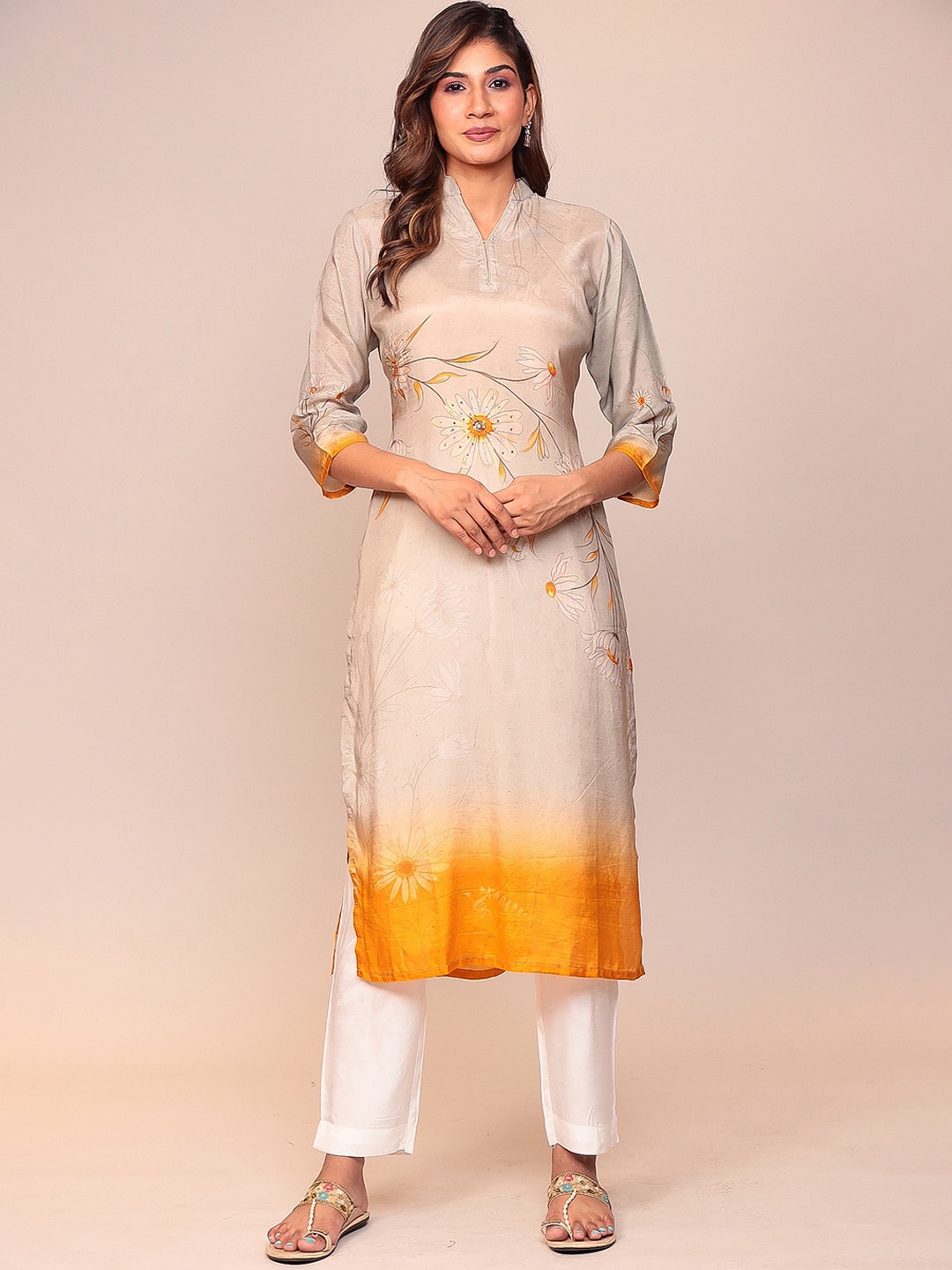 

ZARI Ethnic Motifs Printed Sequinned Kurta, Cream