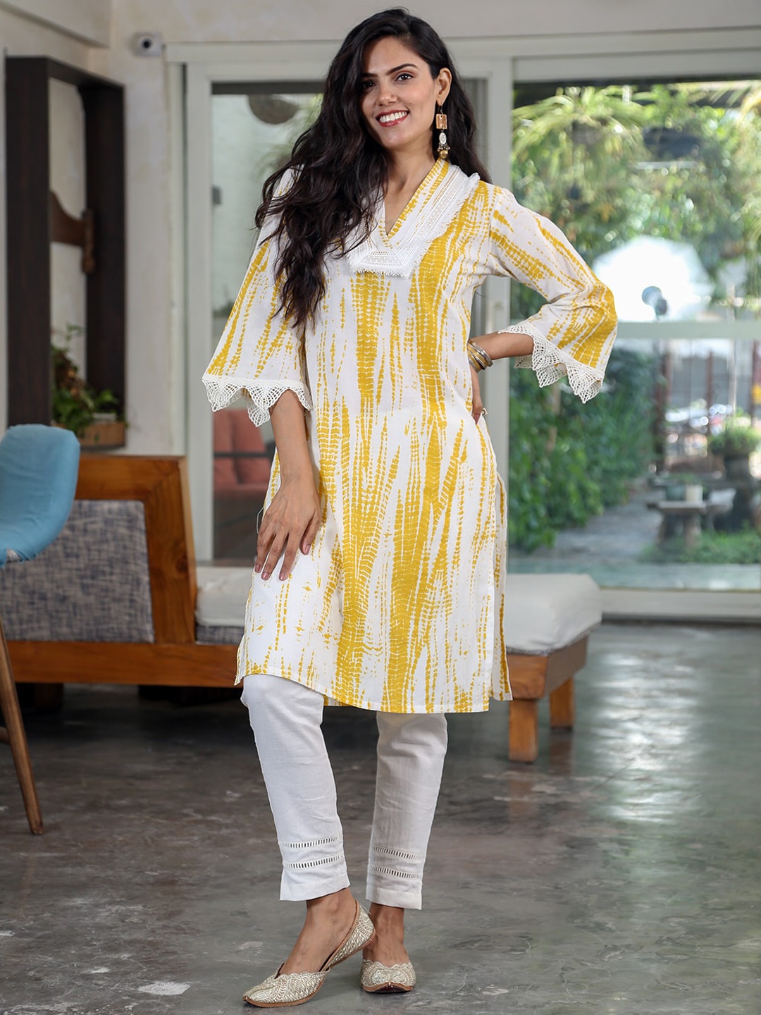 

FABNEST Shibori Printed Flared Sleeves Kurta, Yellow