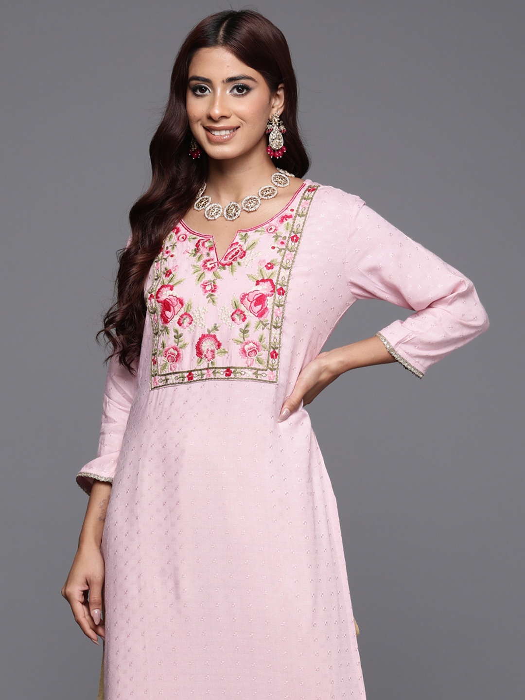 

Indo Era Women Floral Embroidered Thread Work Dobby Kurta, Pink