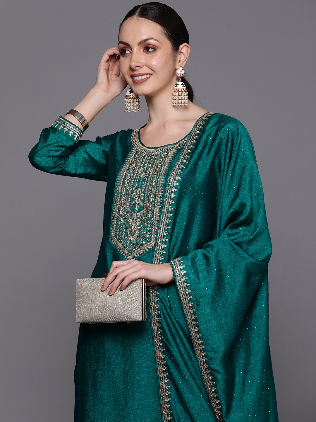 

Indo Era Floral Embroidered Regular Sequinned Kurta with Trousers & With Dupatta, Teal