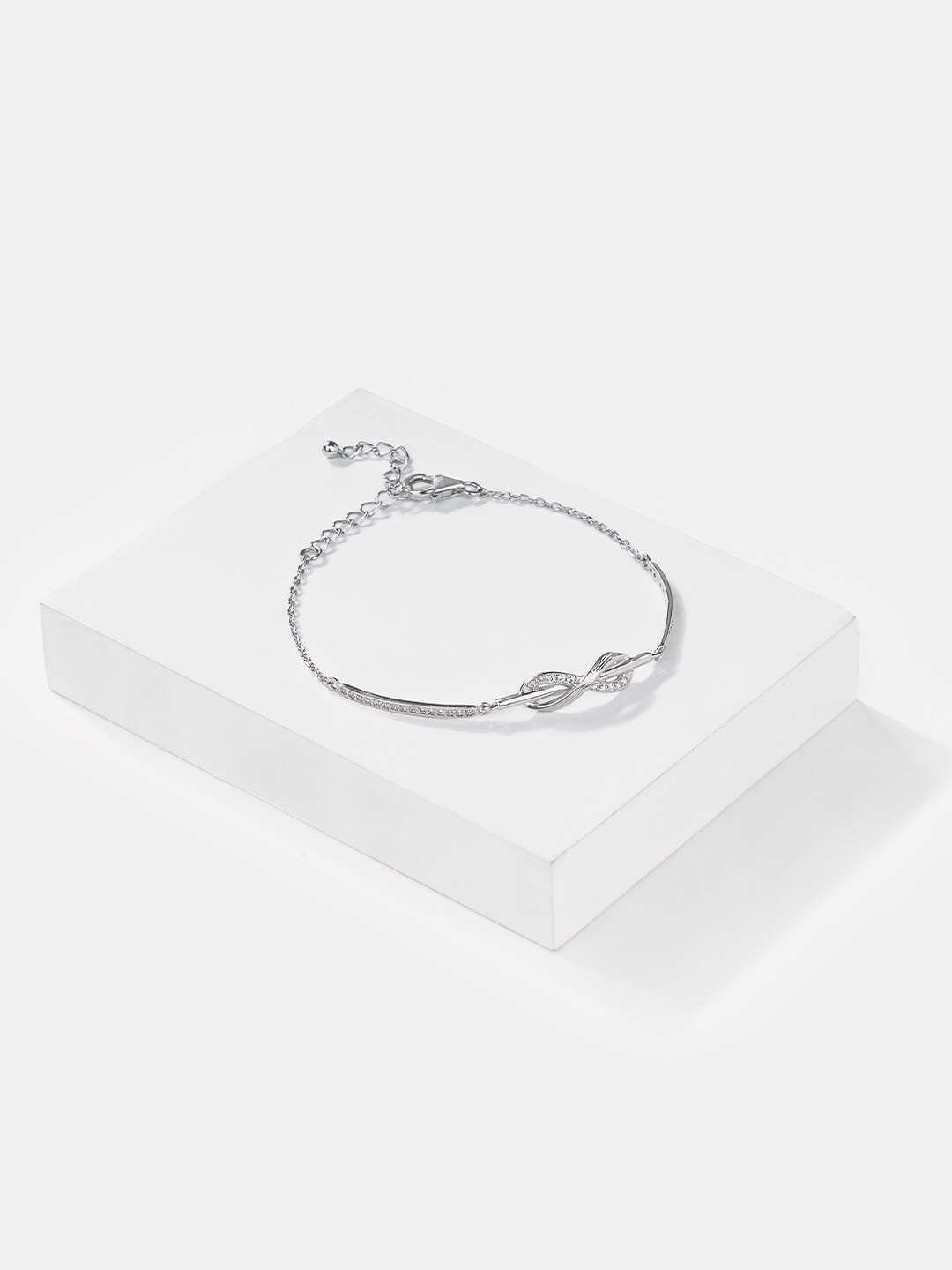 

SHAYA Infinty Charm Sterling Silver Rhodium-Plated Link Bracelet
