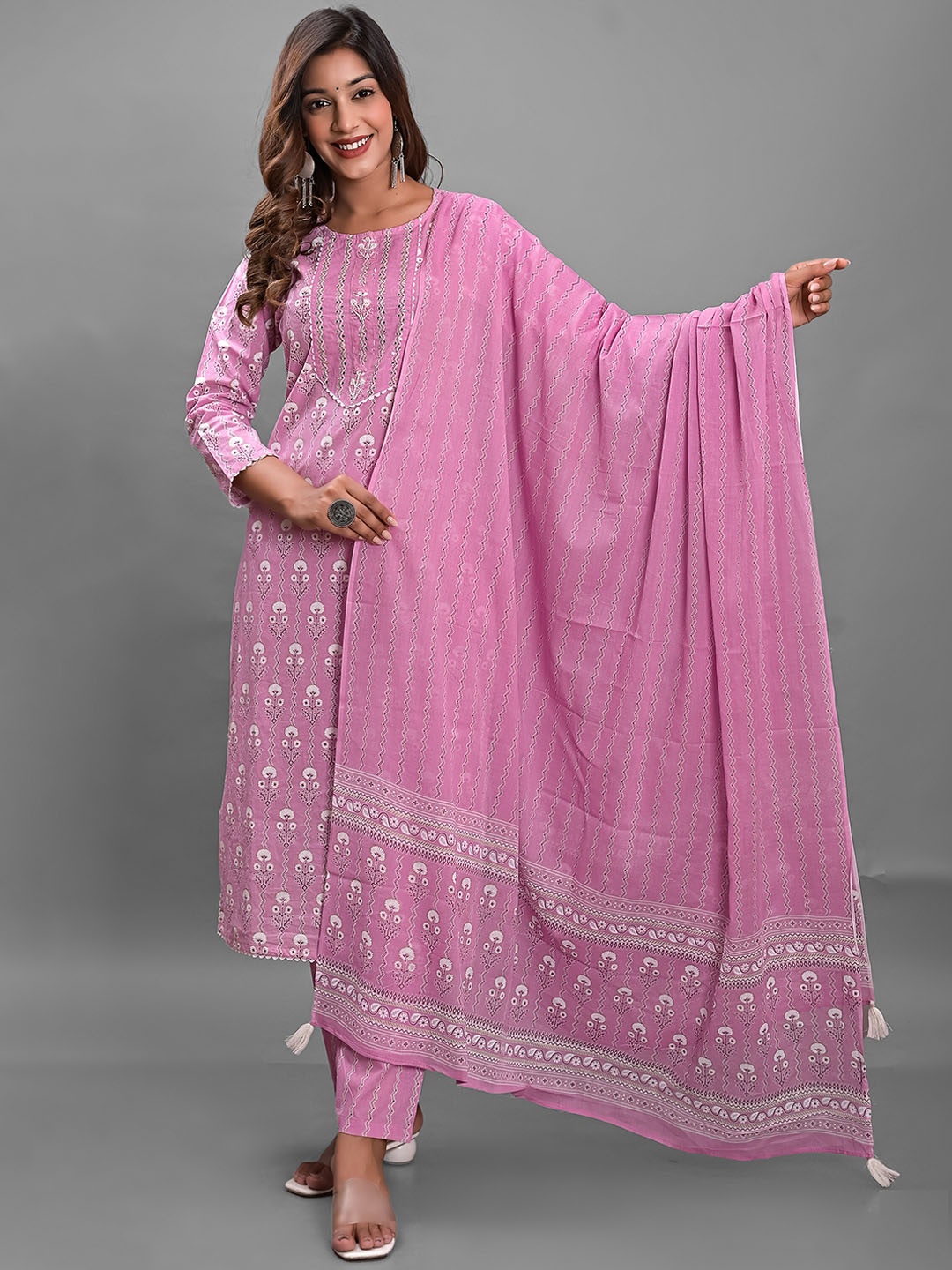 

KASHEEDA Floral Printed Sequinned Pure Cotton Kurta with Trousers & Dupatta, Pink