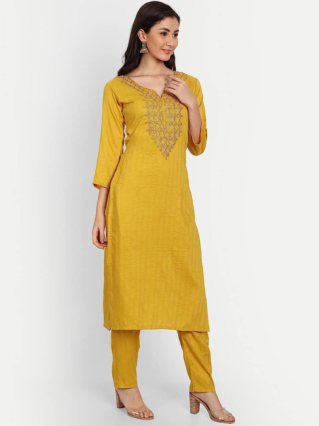 

PERFECTBLUE Embroidered Beads and Stones Kurta with Trousers, Yellow