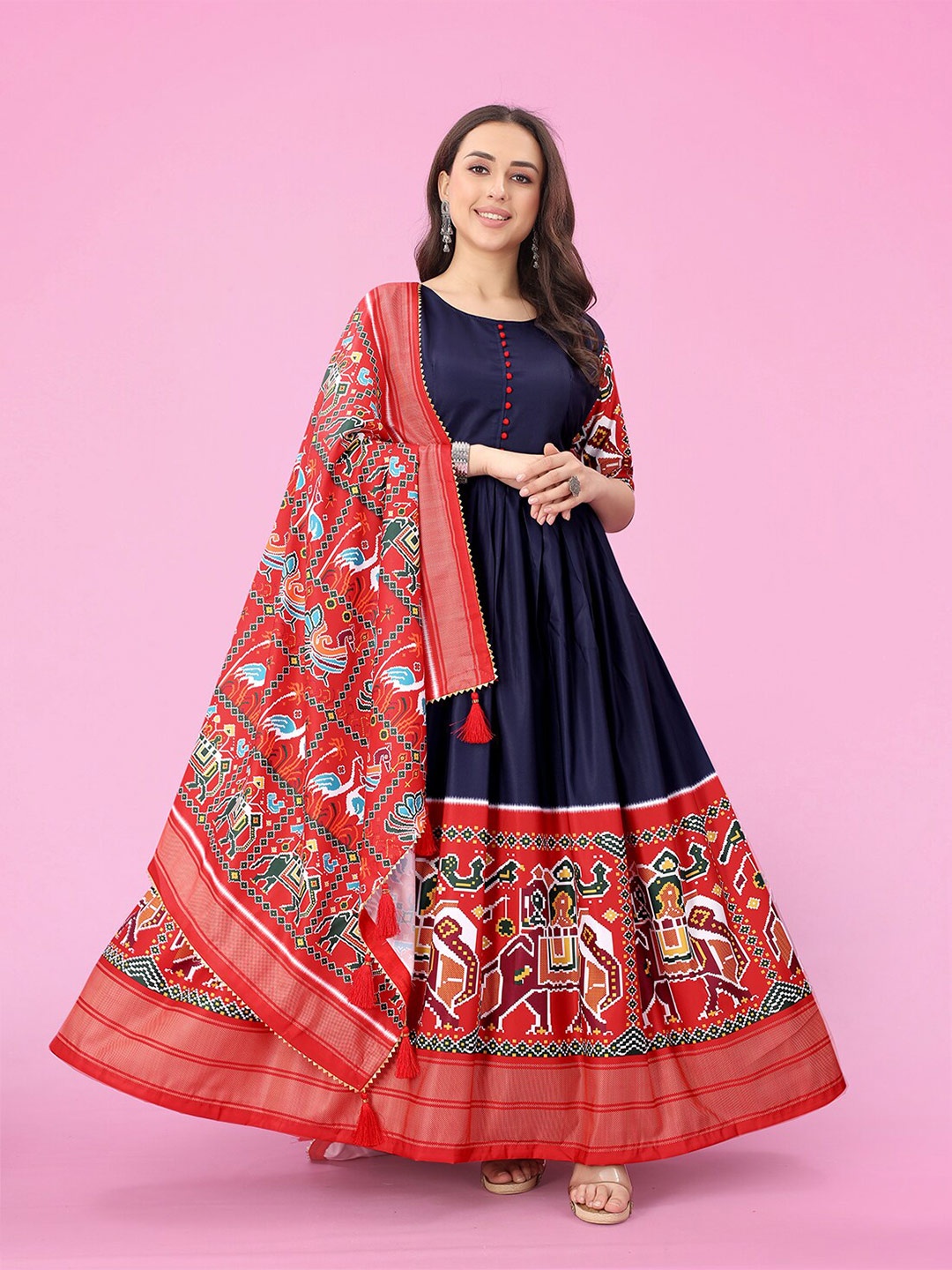 

N N ENTERPRISE Ethnic Motifs Printed Ethnic Gown with Dupatta, Navy blue