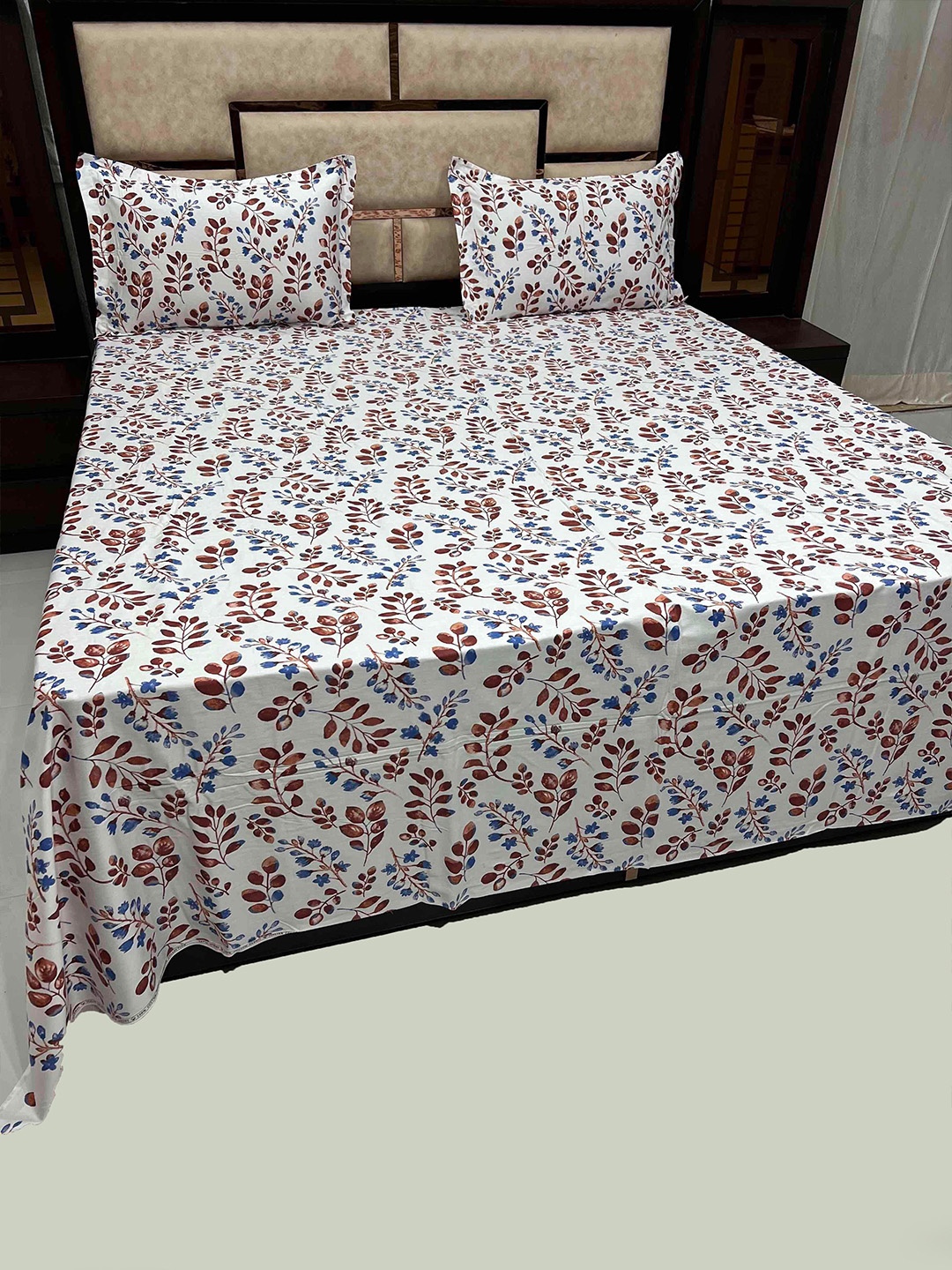 

Pure Decor White & Brown Floral 400 TC Pure Cotton King Bedsheet with 2 Pillow Covers