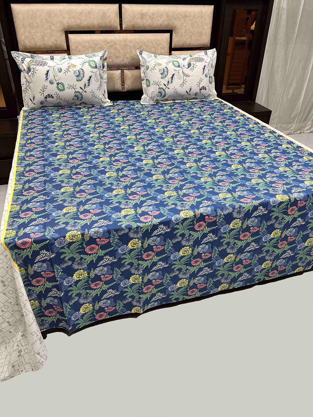 

Pure Decor Vogue Blue Floral 350 TC Pure Cotton King Bedsheet with 2 Pillow Covers