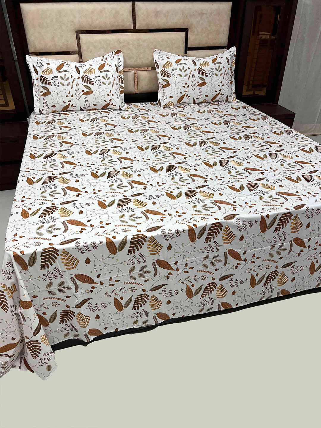 

Pure Decor Mansion Beige & Brown Floral 400 TC Pure Cotton King Bedsheet & 2 Pillow Covers