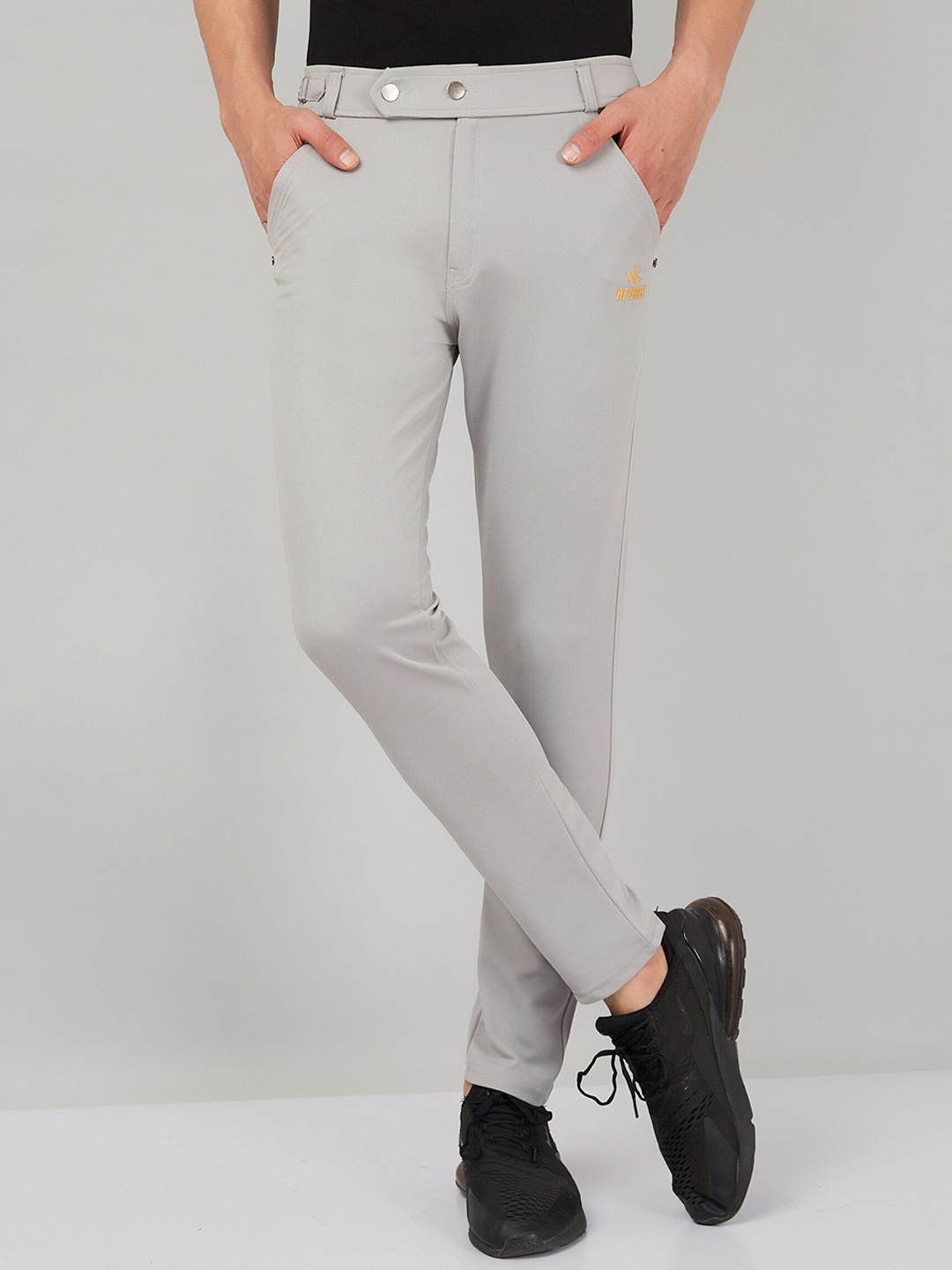 

WE PERFECT Men Mid-Rise Relaxed Straight Fit Cotton Chinos Trousers, Grey