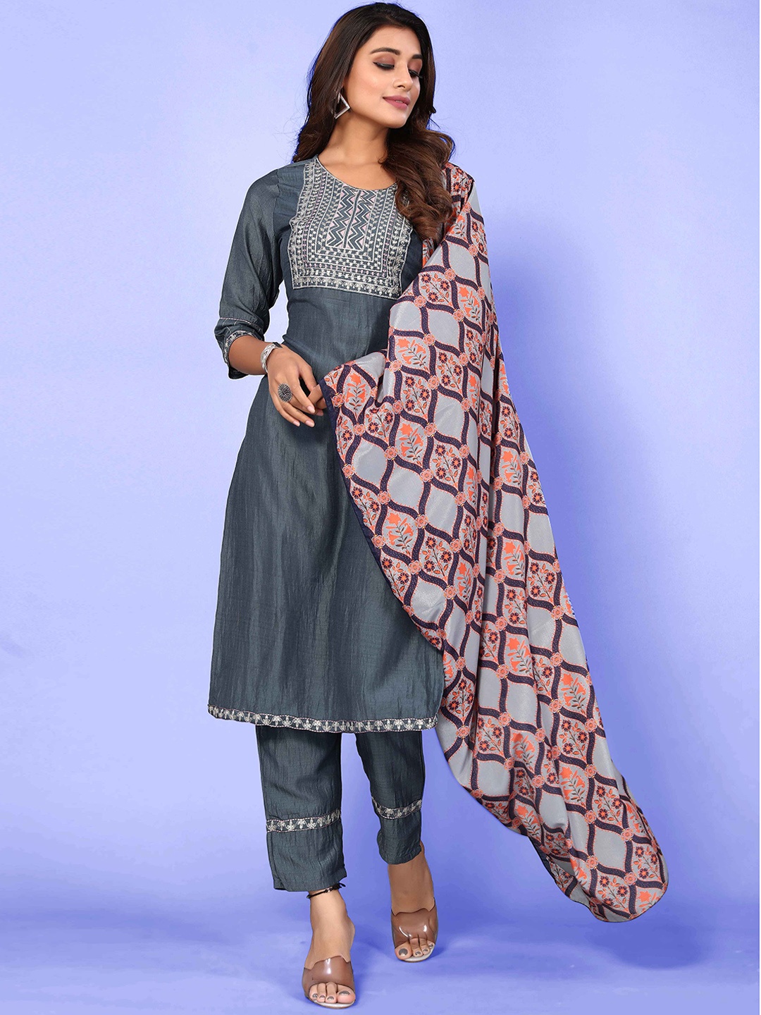 

Happy Design Floral Embroidered Regular Kurti with Trousers & Dupatta, Grey