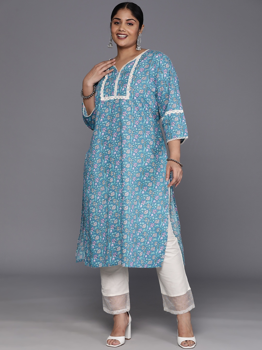 Varanga Xtra Floral Printed Sweetheart Neck Pure Cotton Laced Kurta, Blue