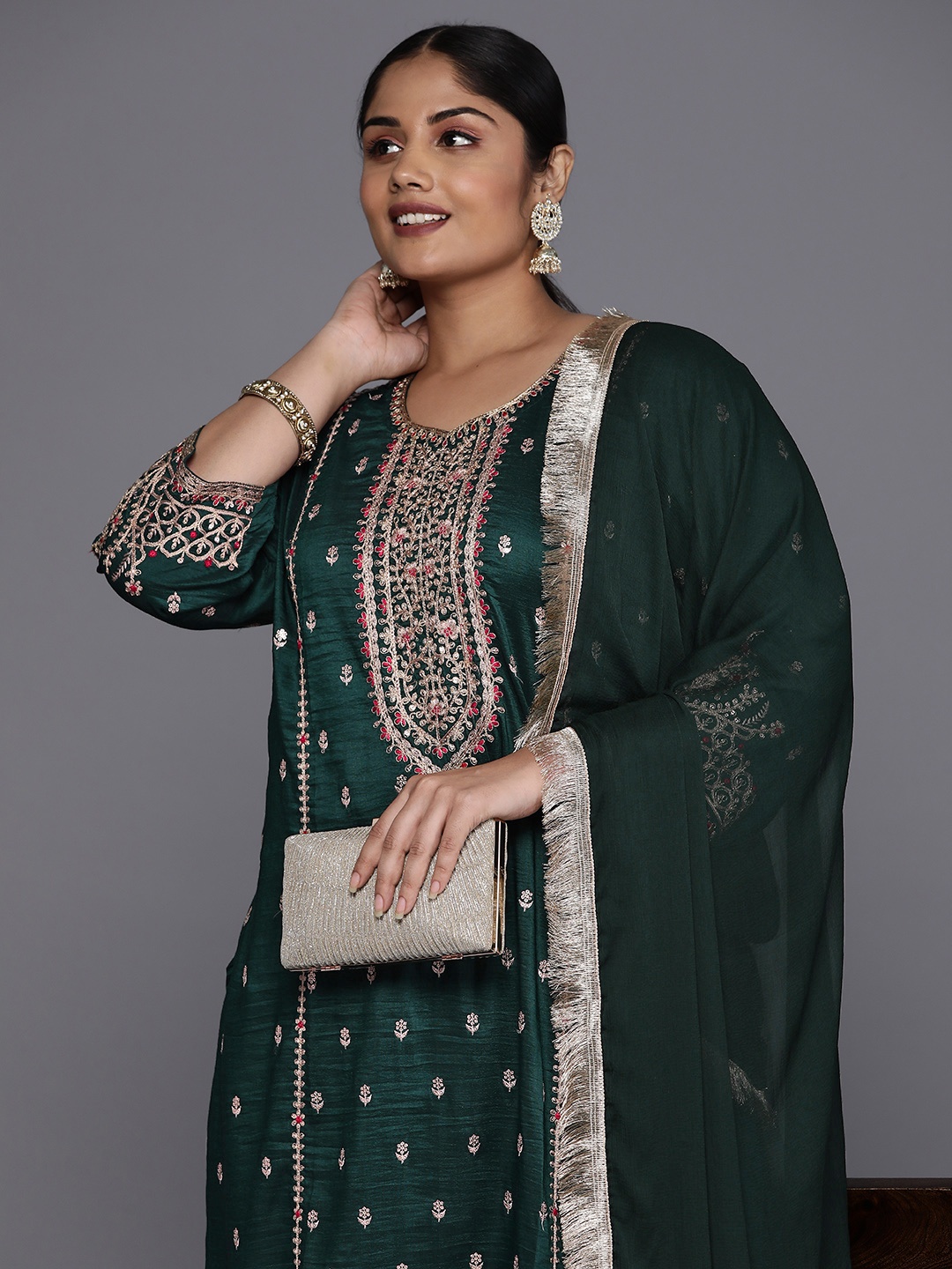 

Varanga Plus Size Ethnic Motifs Embroidered Sequinned Kurta with Trousers & Dupatta, Green