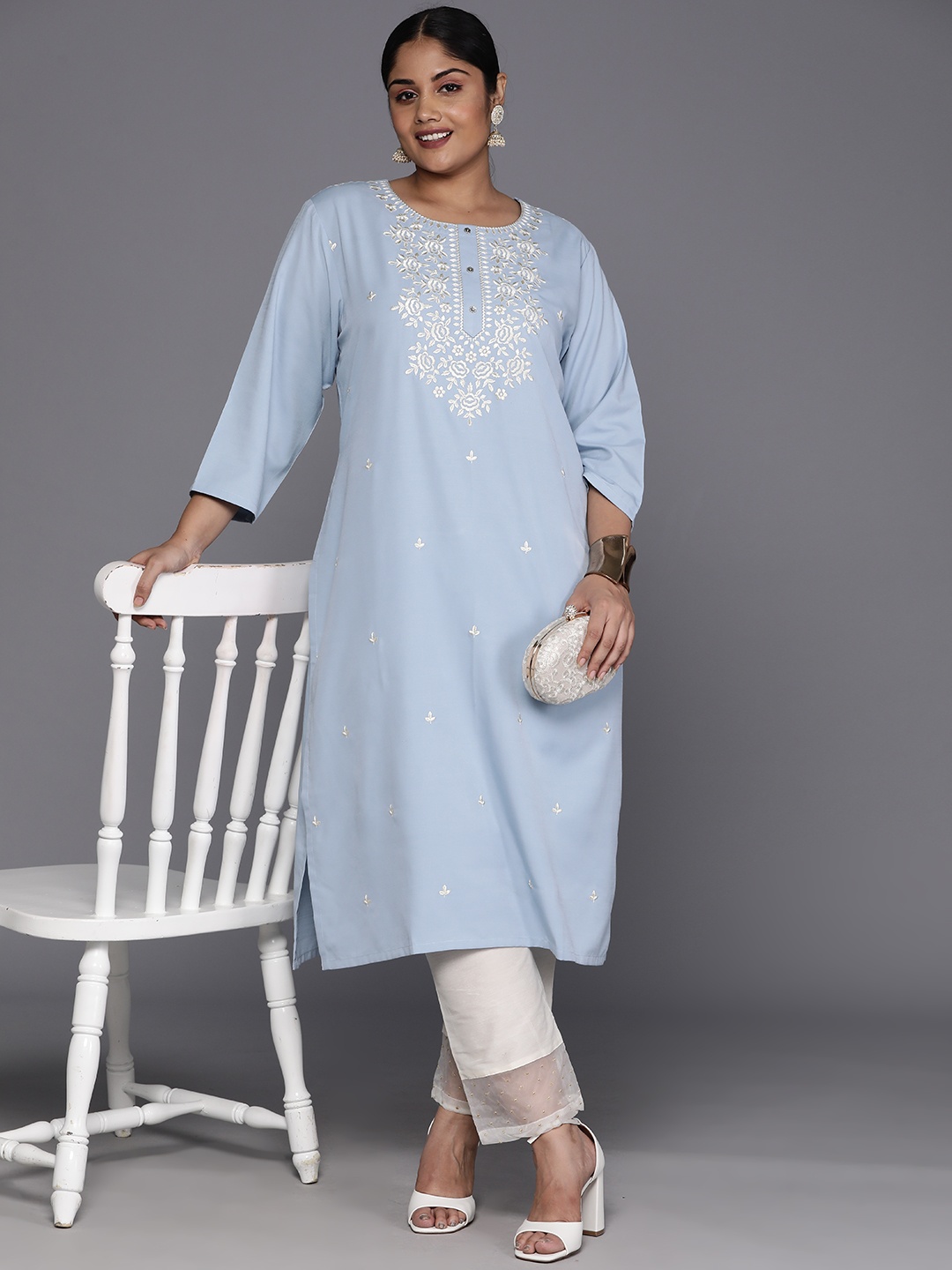 

Varanga Plus Size Floral Embroidered Thread Work Kurta, Blue