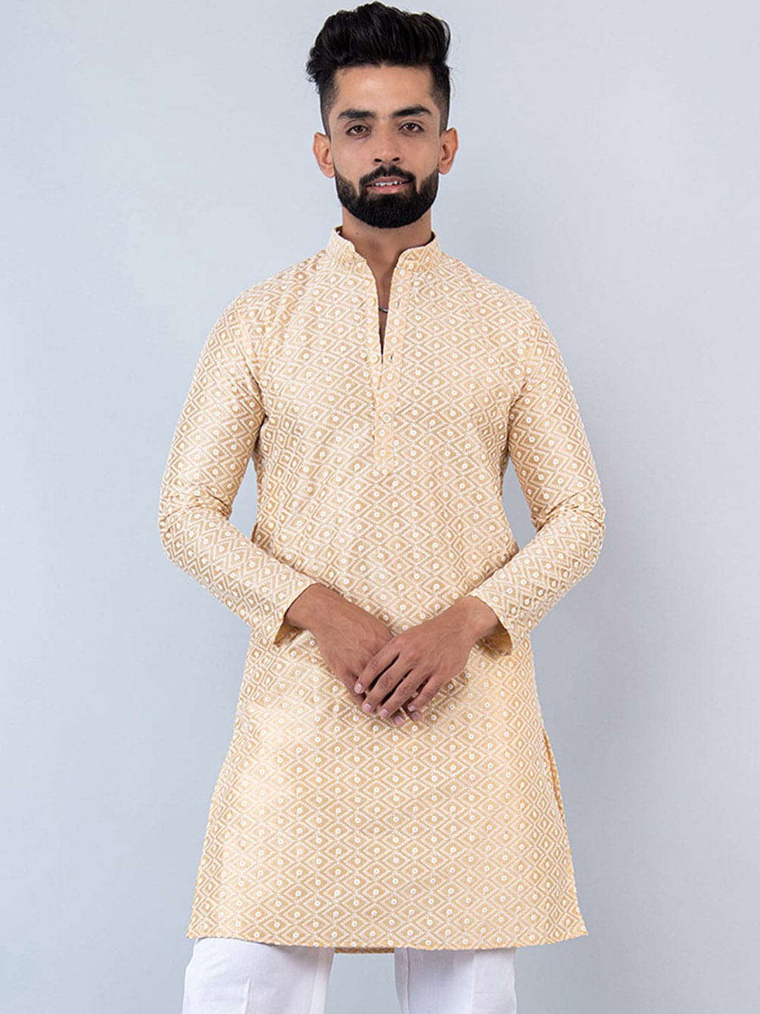 

Tistabene Geometric Embroidered Mandarin Collar Thread Work Cotton Kurta, Beige