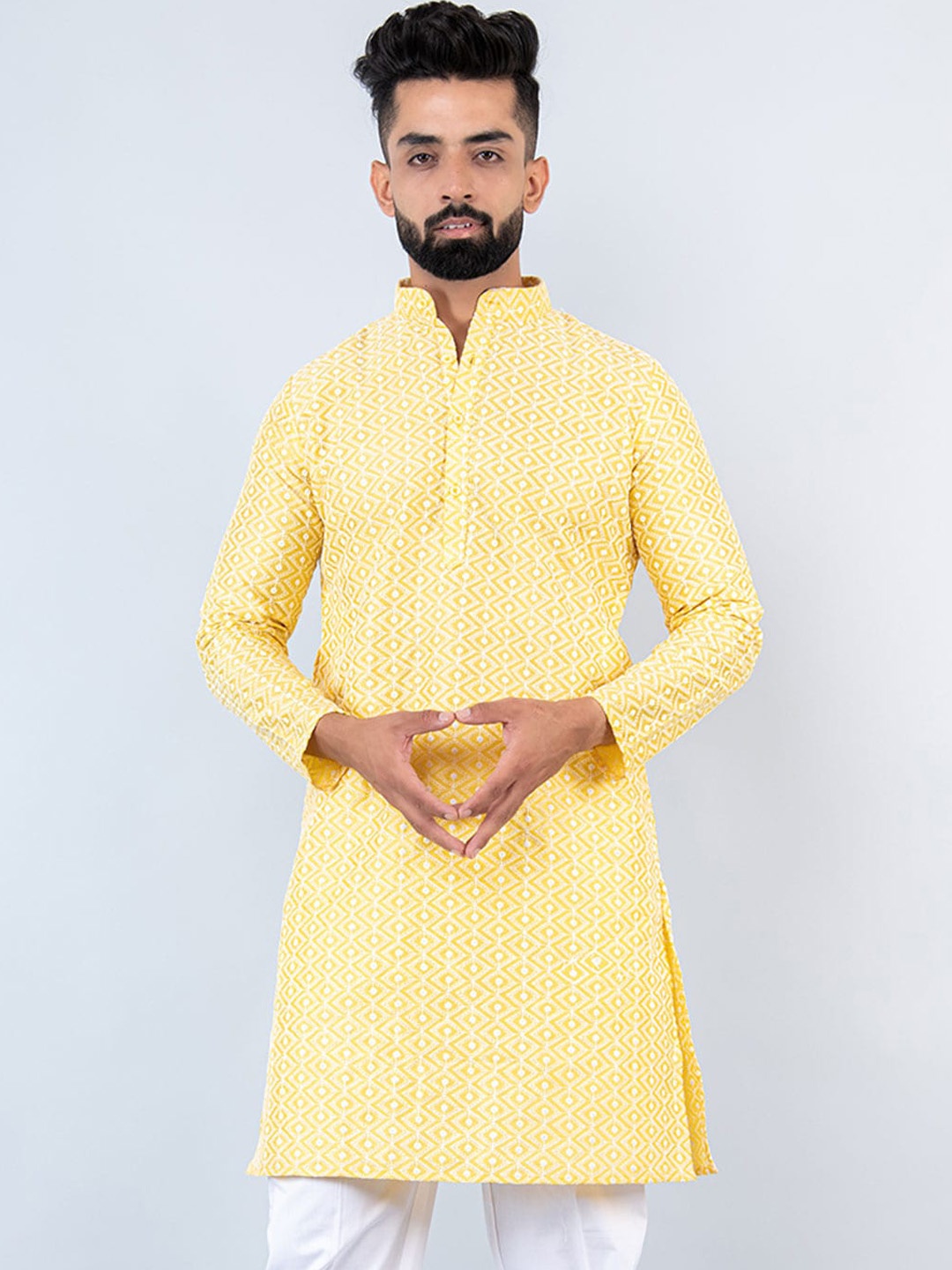 

Tistabene Geometric Embroidered Mandarin Collar Thread Work Cotton Kurta, Yellow