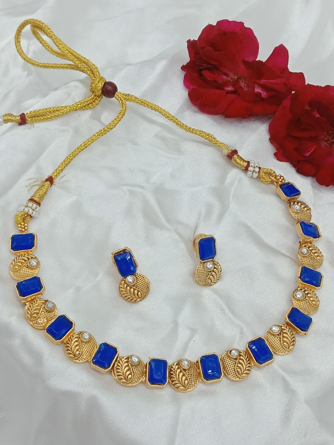 

AASHISH IMITATION Gold-Plated Handcrafted Blue & White Stone-Studded Jewellery Set
