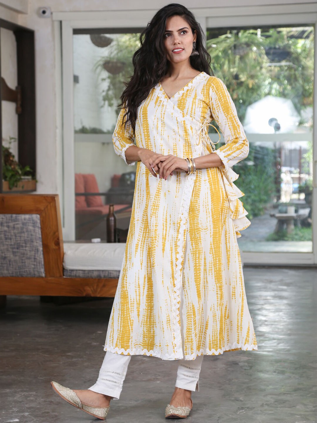 

FABNEST Shibori Dyed Pure Cotton Kurta with Trousers, Yellow