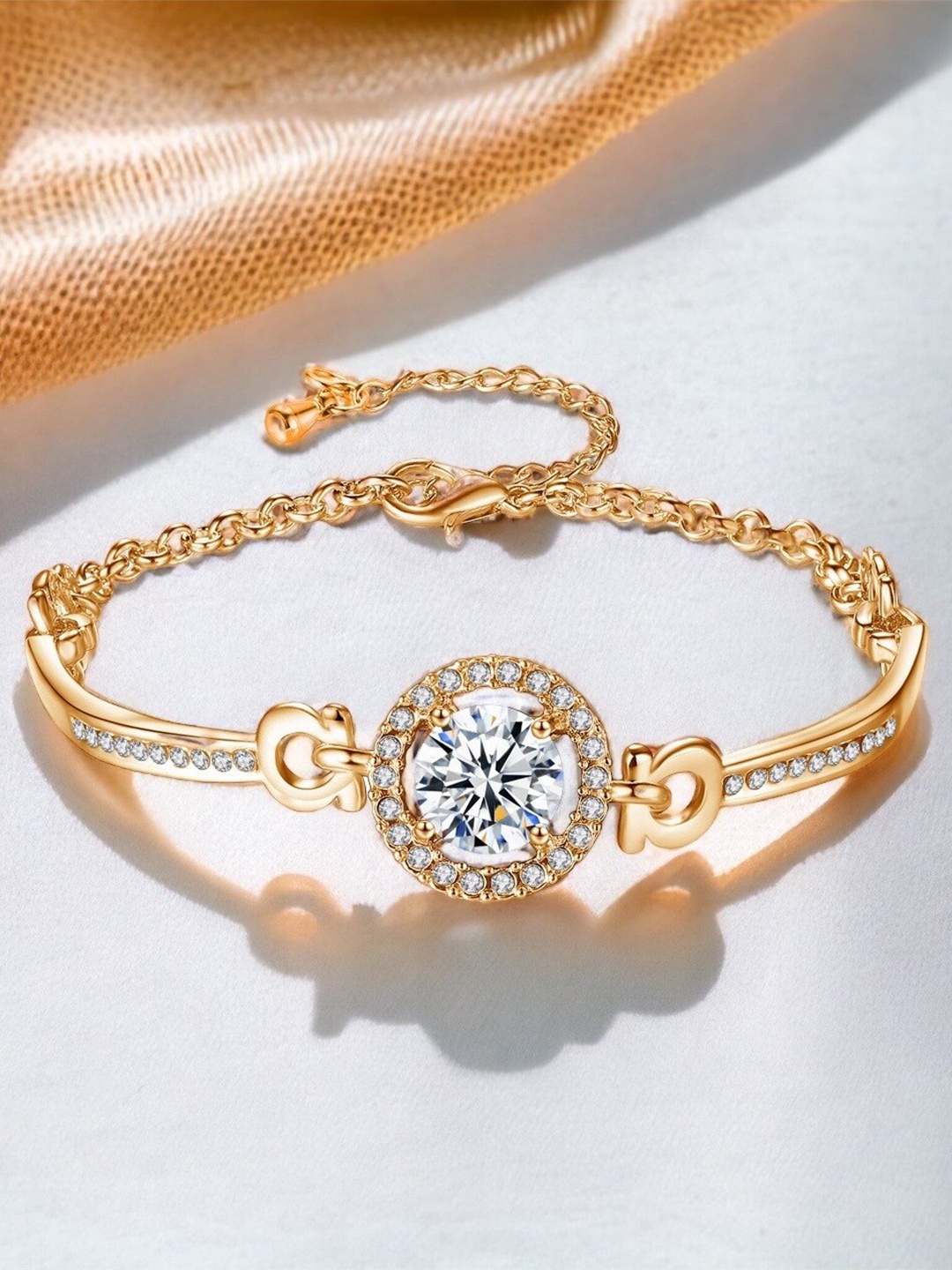 

MYKI Women Gold-Plated Cubic Zirconia Charm Bracelet