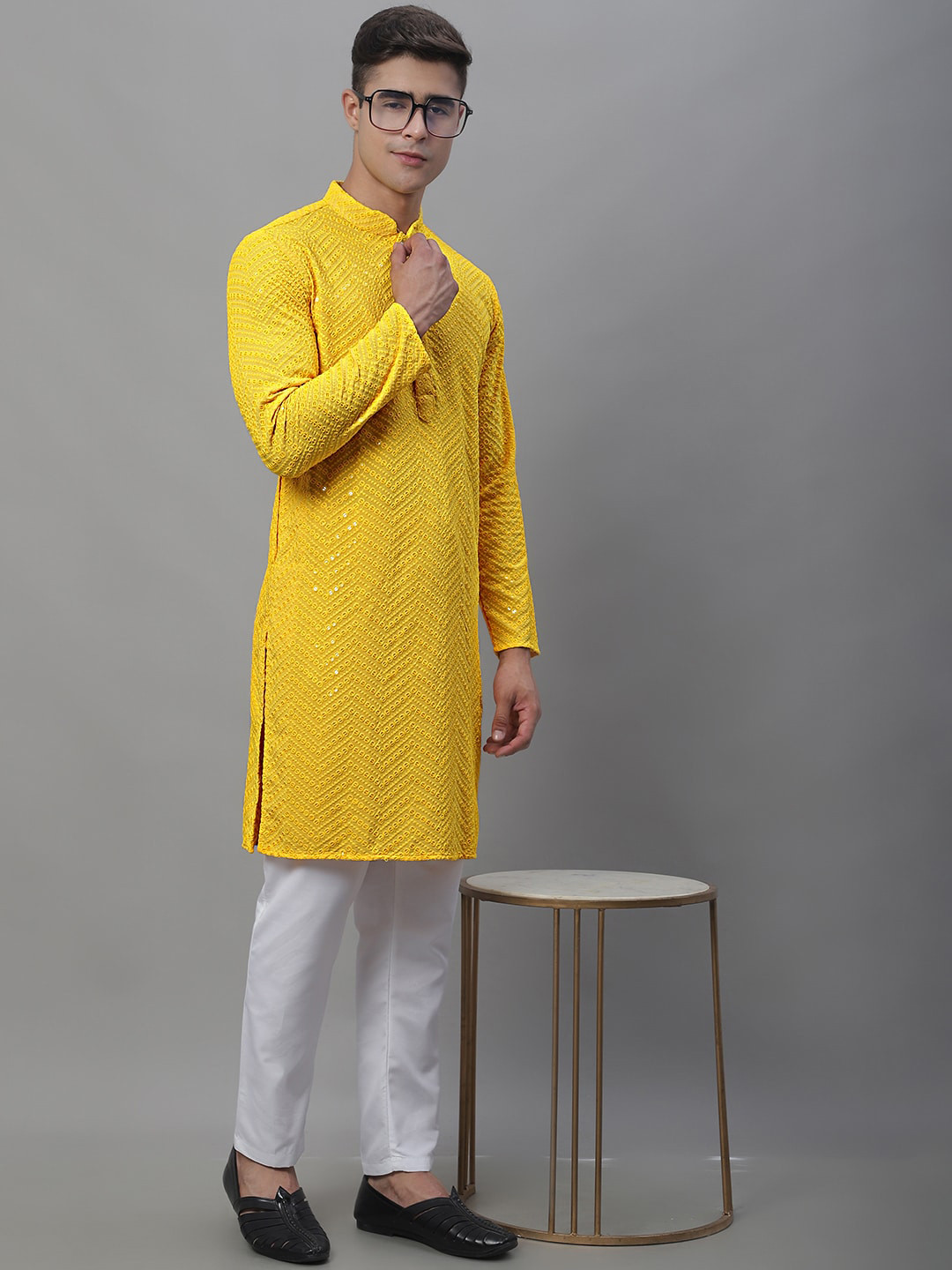 

Jompers Embellished Mandarin Collar Regular Sequined Pure Cotton Kurta with Pyjamas, Yellow