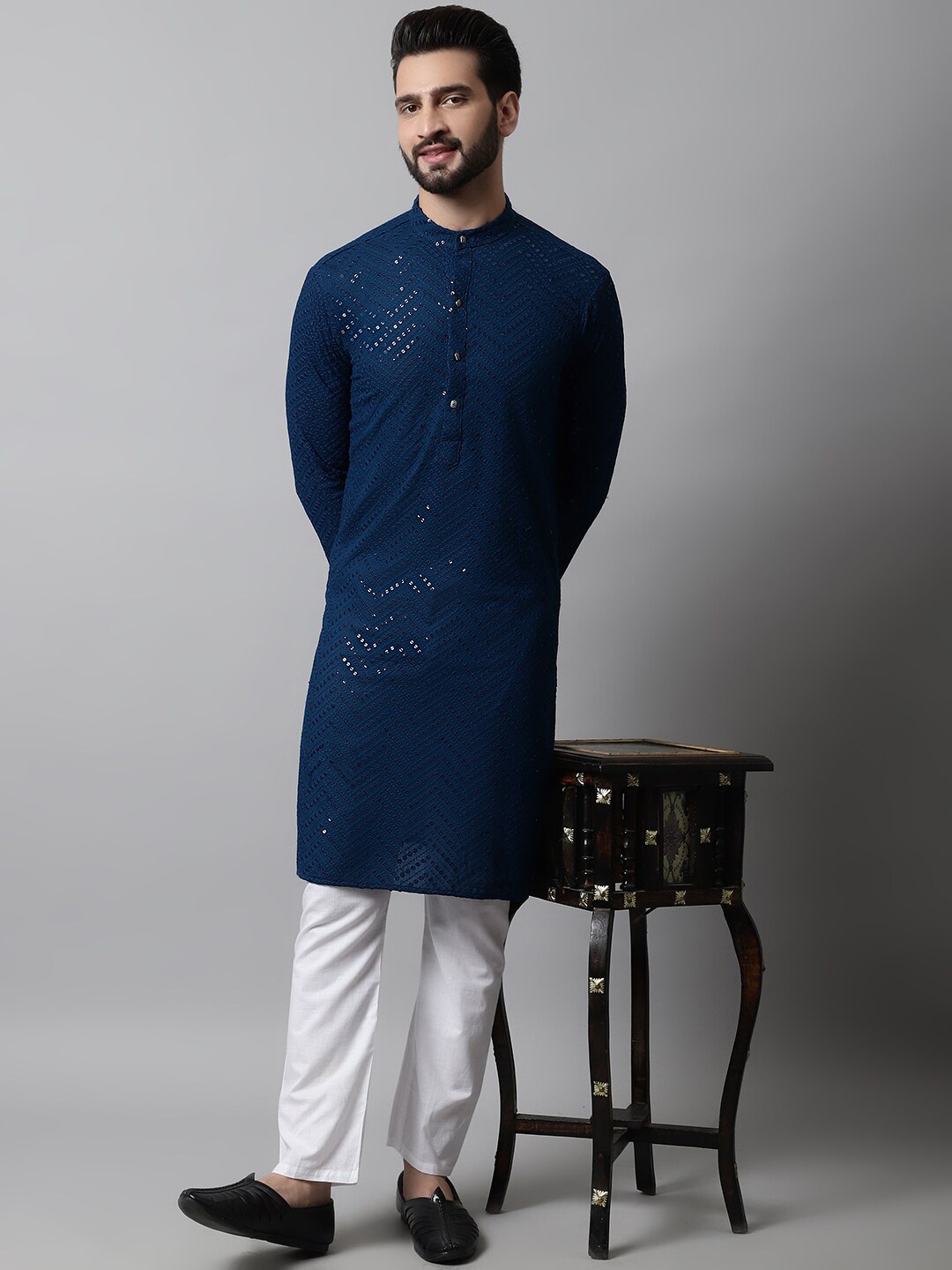 

Jompers Embellished Mandarin Collar Regular Sequined Pure Cotton Kurta with Pyjamas, Blue