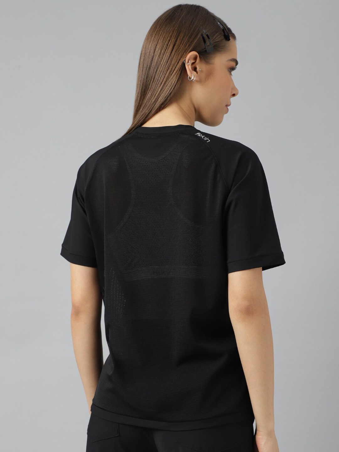 

Fitkin Solid Round Neck T-shirt, Black