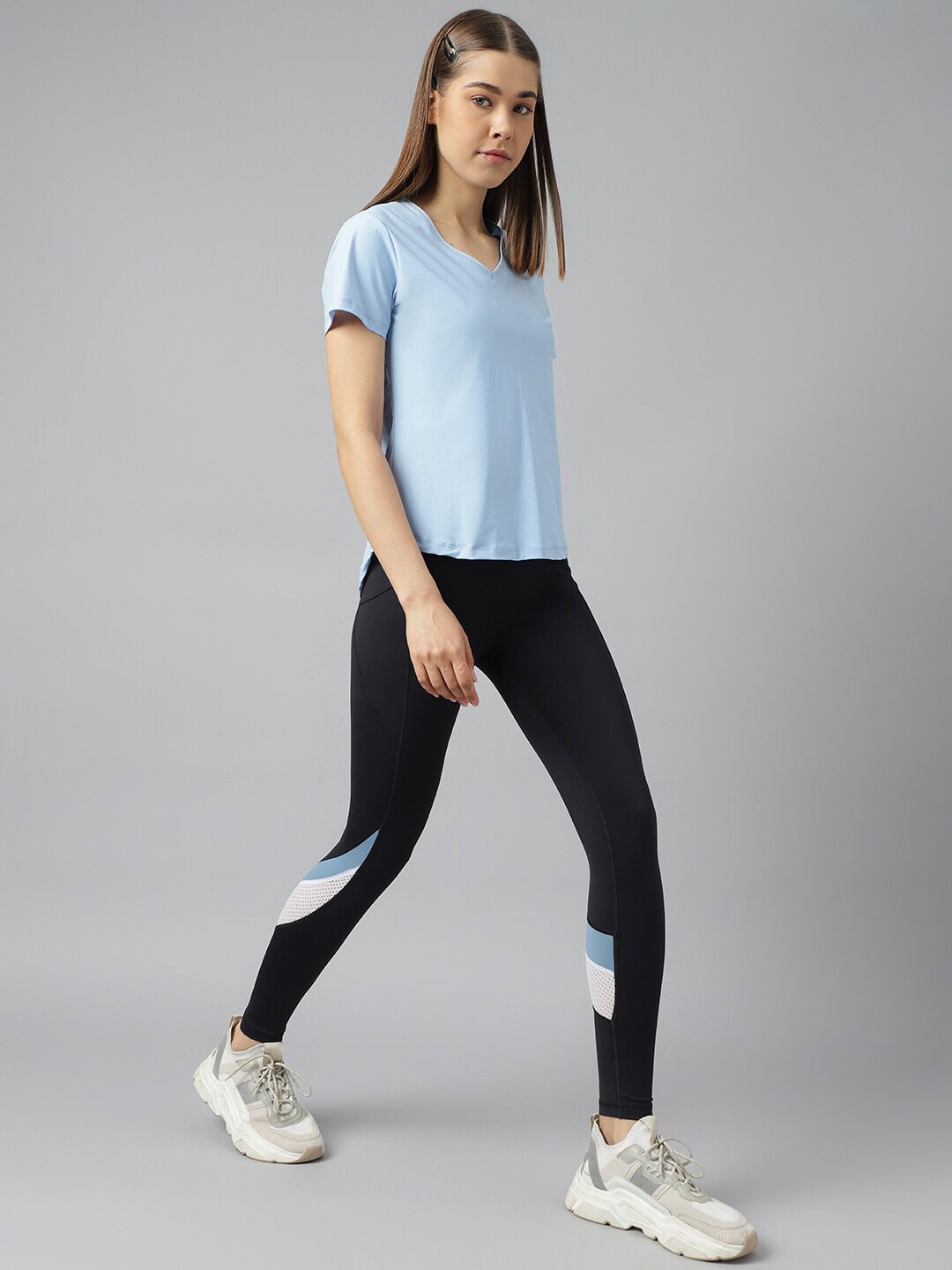 

Fitkin V-Neck Anti Odour Relaxed Fit Sport T-shirt, Blue
