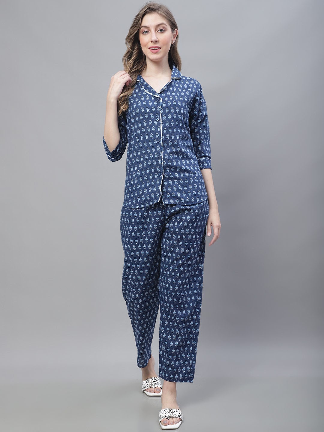 

TAG 7 Floral Printed Pure Cotton Night Suit, Blue